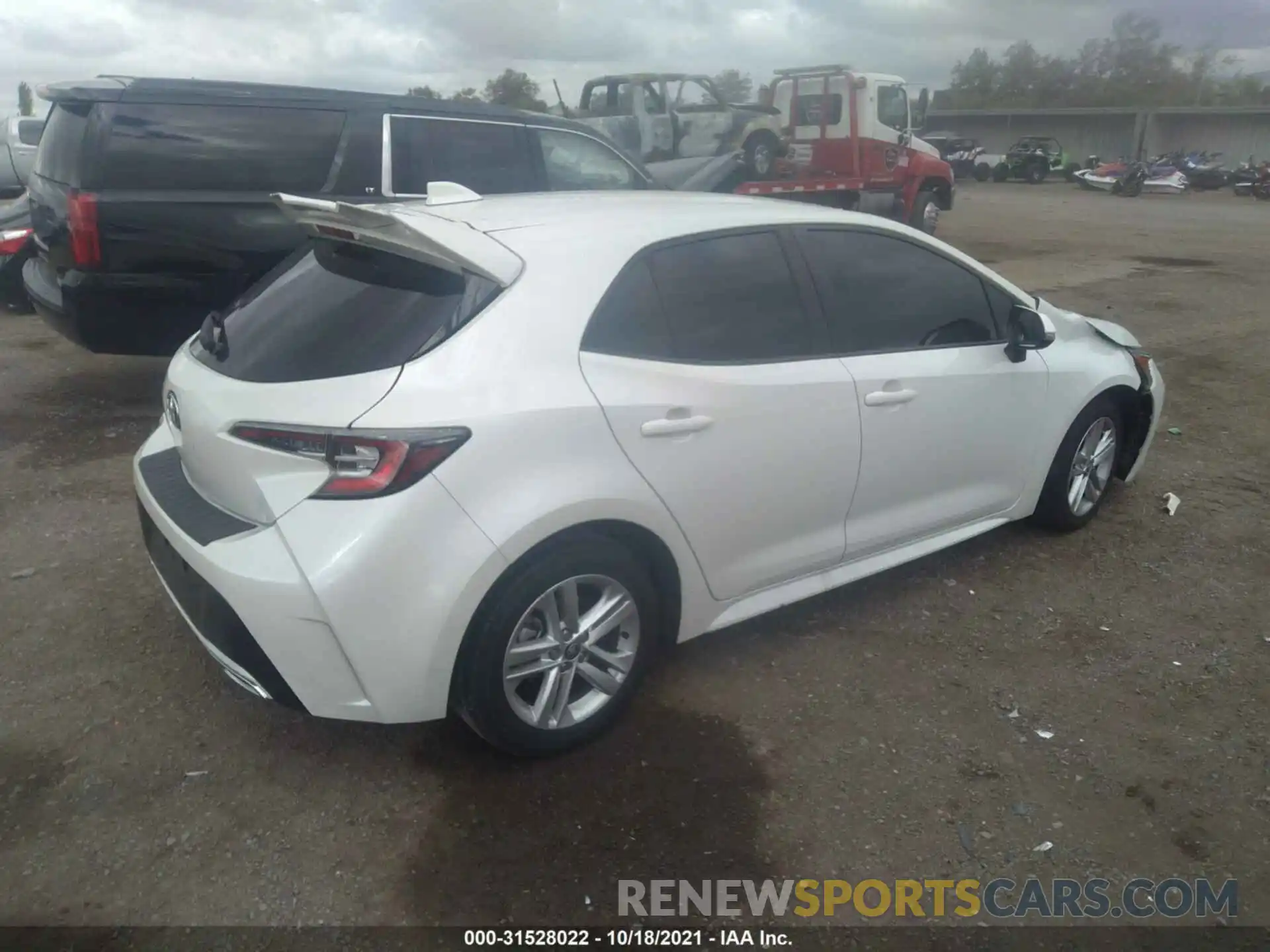 4 Photograph of a damaged car JTNK4RBE6K3022060 TOYOTA COROLLA HATCHBACK 2019