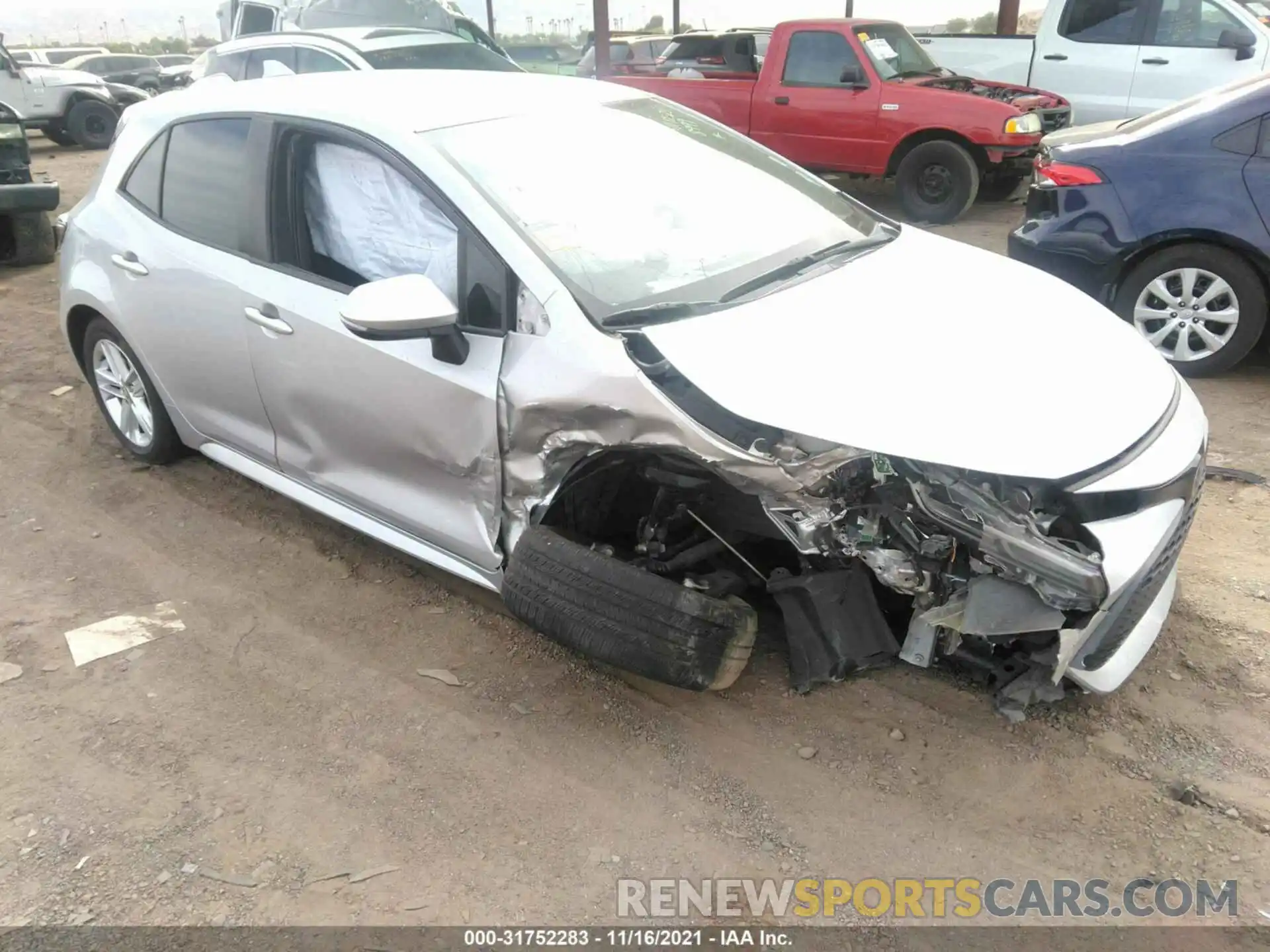 1 Photograph of a damaged car JTNK4RBE6K3038999 TOYOTA COROLLA HATCHBACK 2019