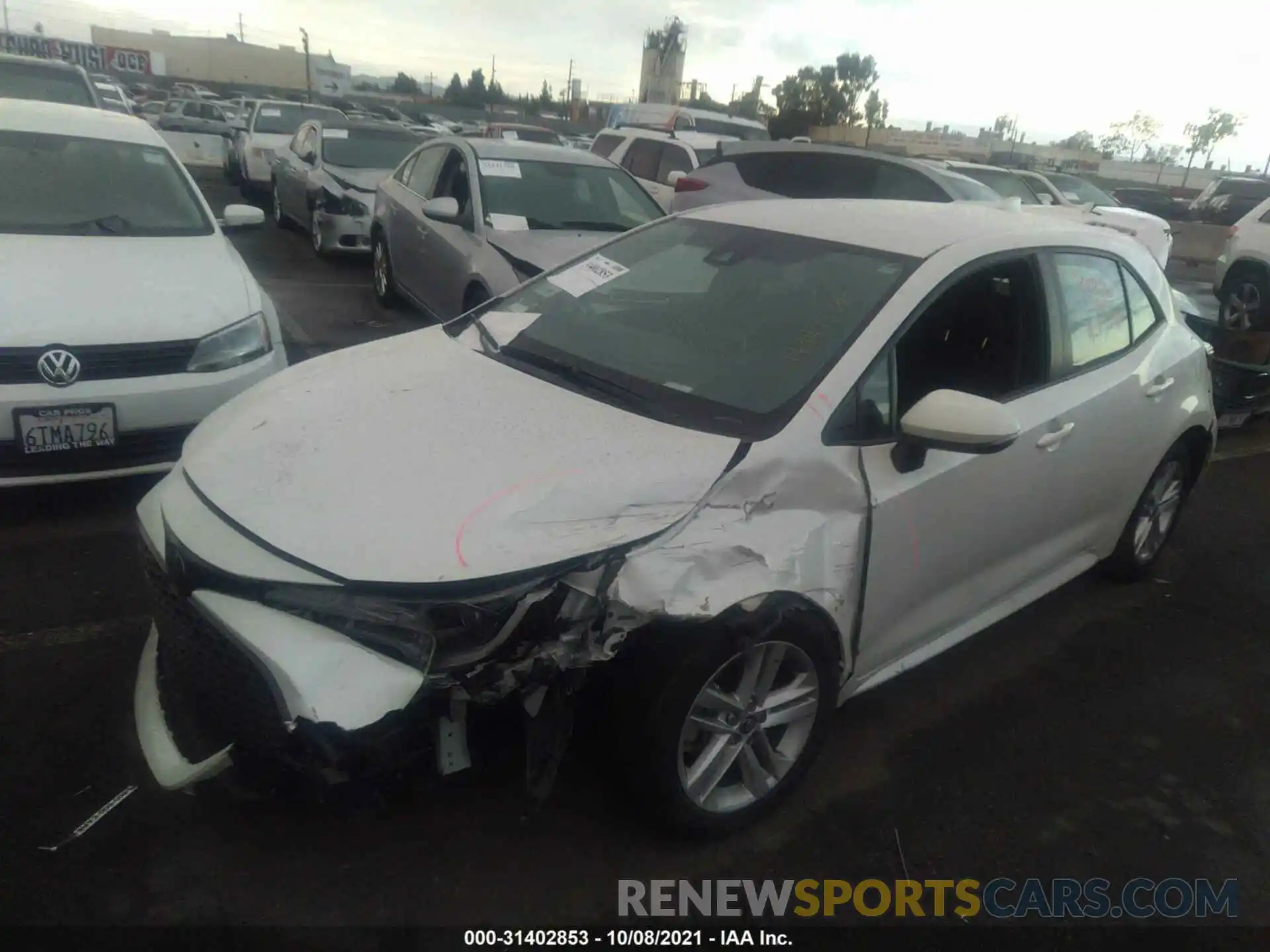 2 Photograph of a damaged car JTNK4RBE6K3061330 TOYOTA COROLLA HATCHBACK 2019