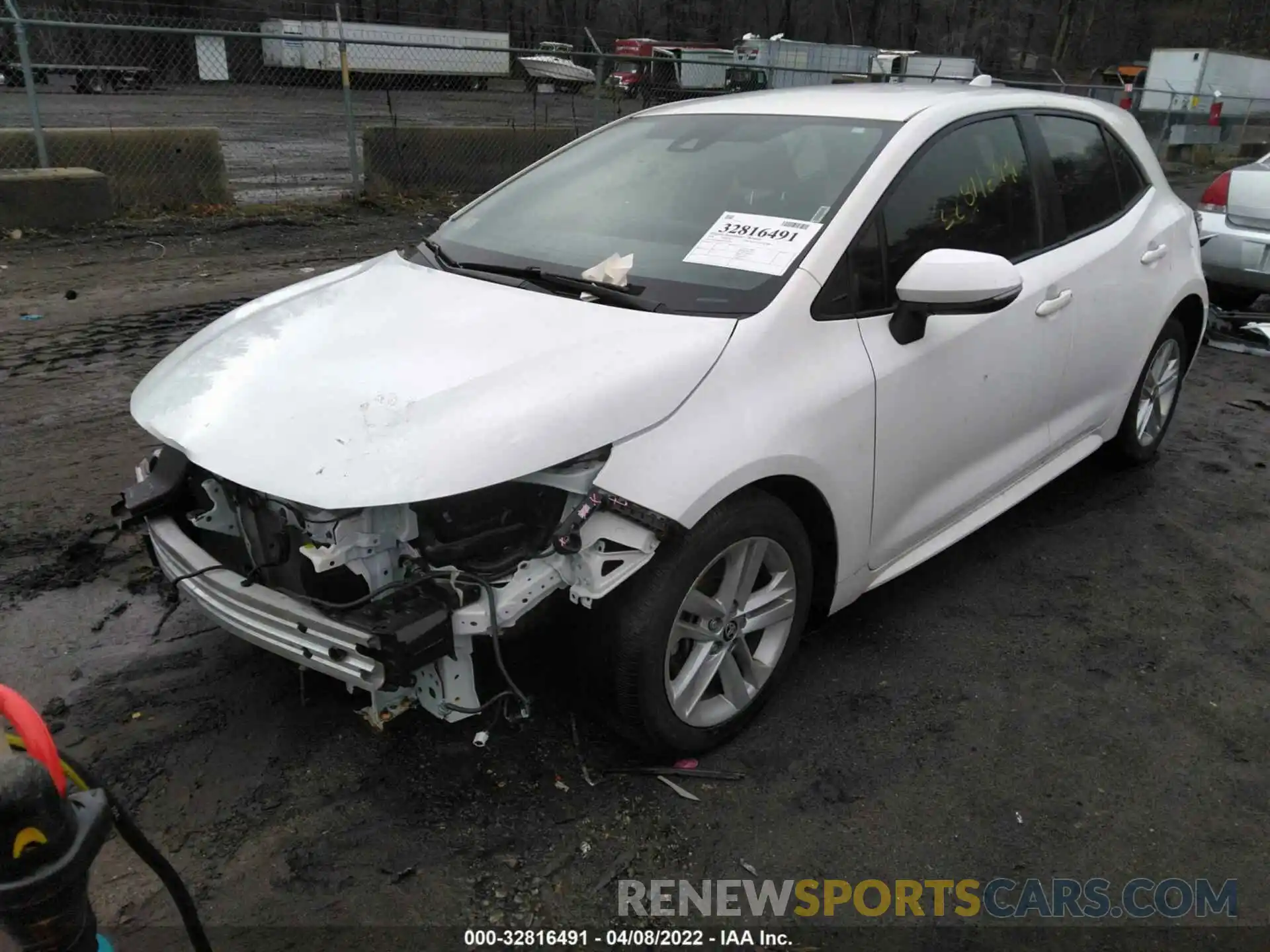 2 Photograph of a damaged car JTNK4RBE7K3007969 TOYOTA COROLLA HATCHBACK 2019