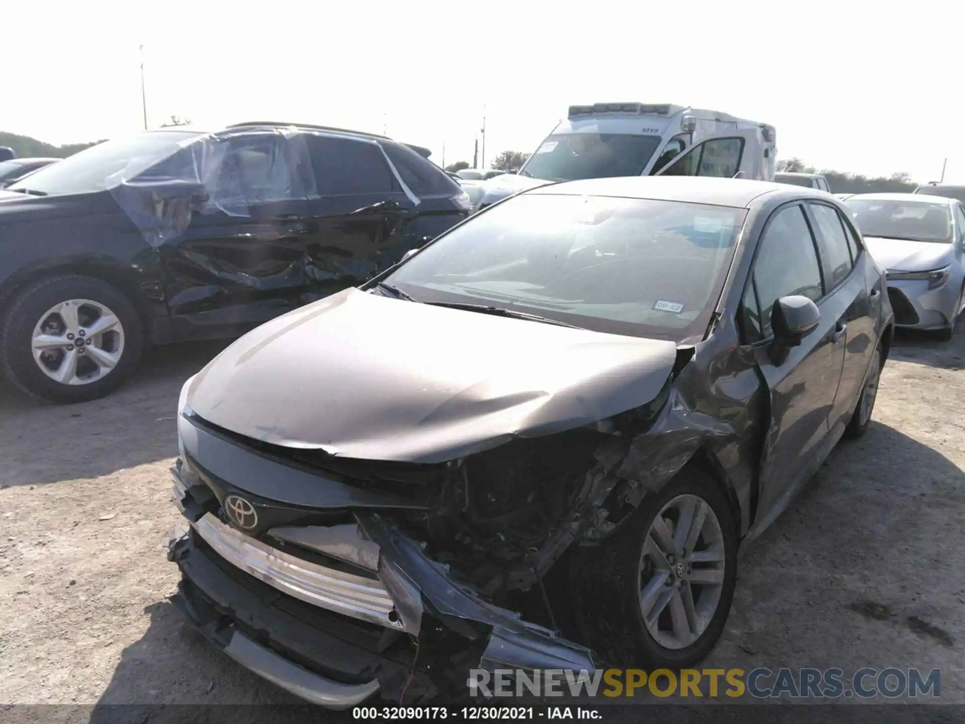 2 Photograph of a damaged car JTNK4RBE7K3012010 TOYOTA COROLLA HATCHBACK 2019