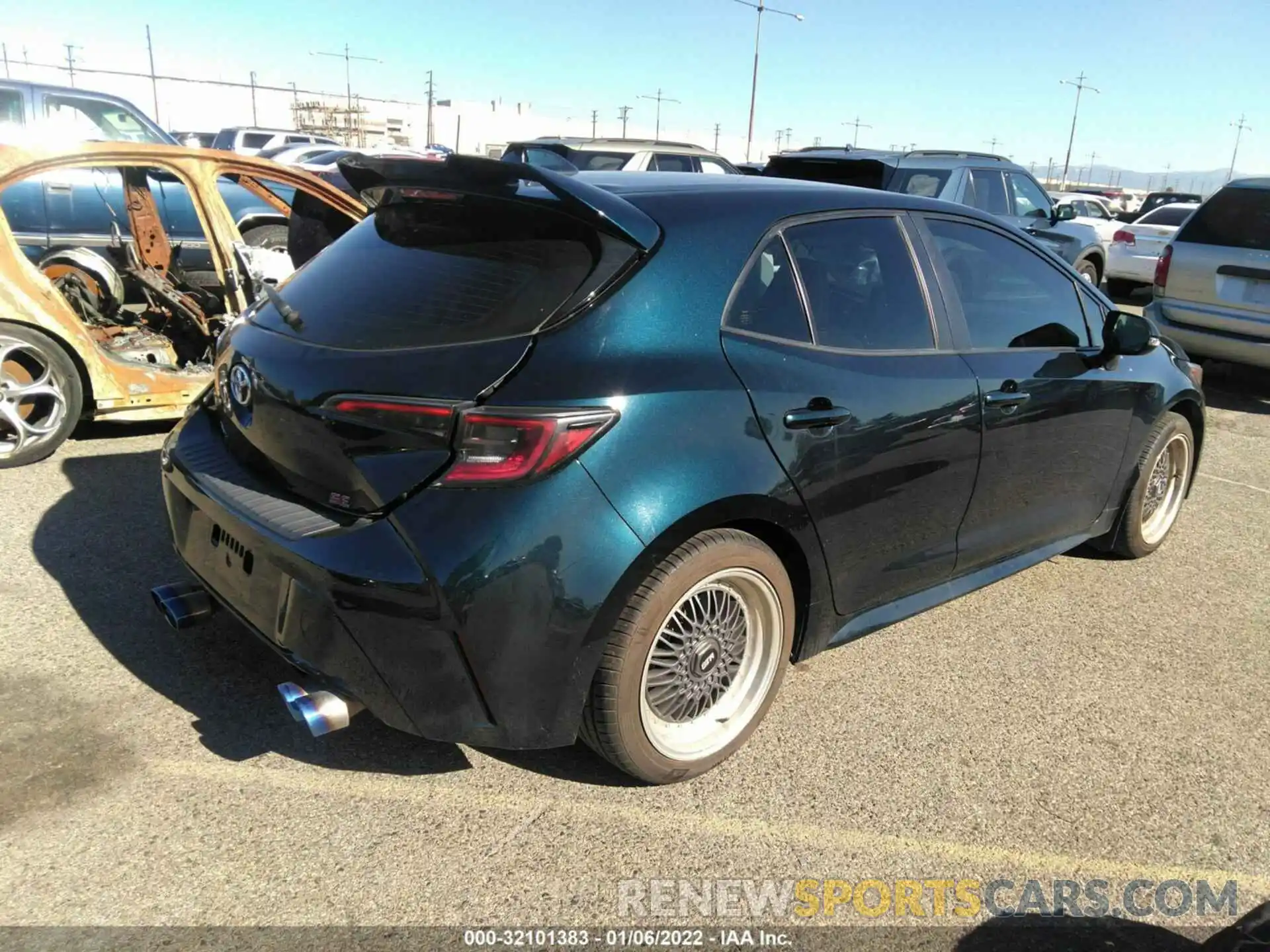 4 Photograph of a damaged car JTNK4RBE7K3013254 TOYOTA COROLLA HATCHBACK 2019