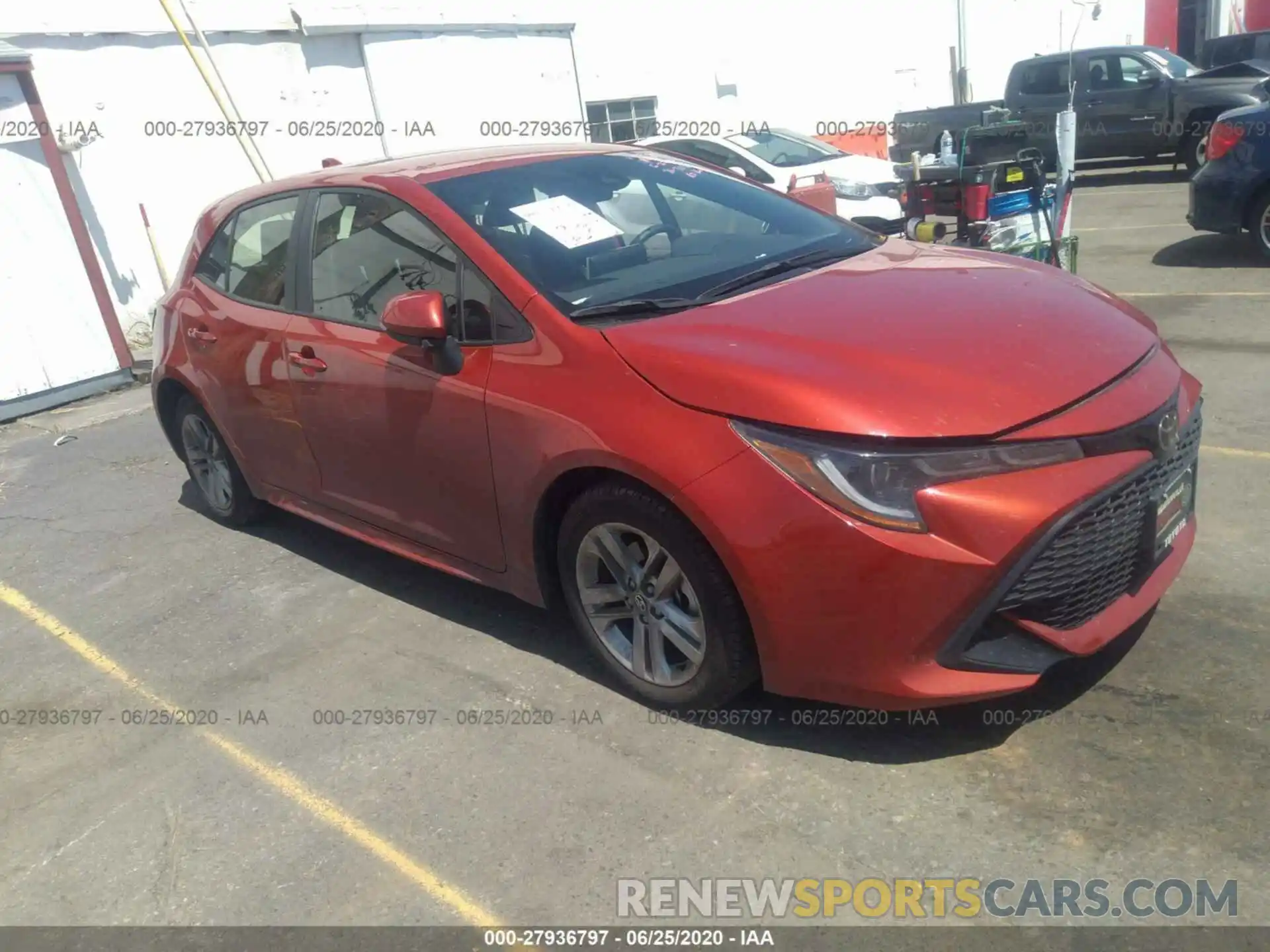 1 Photograph of a damaged car JTNK4RBE7K3024433 TOYOTA COROLLA HATCHBACK 2019