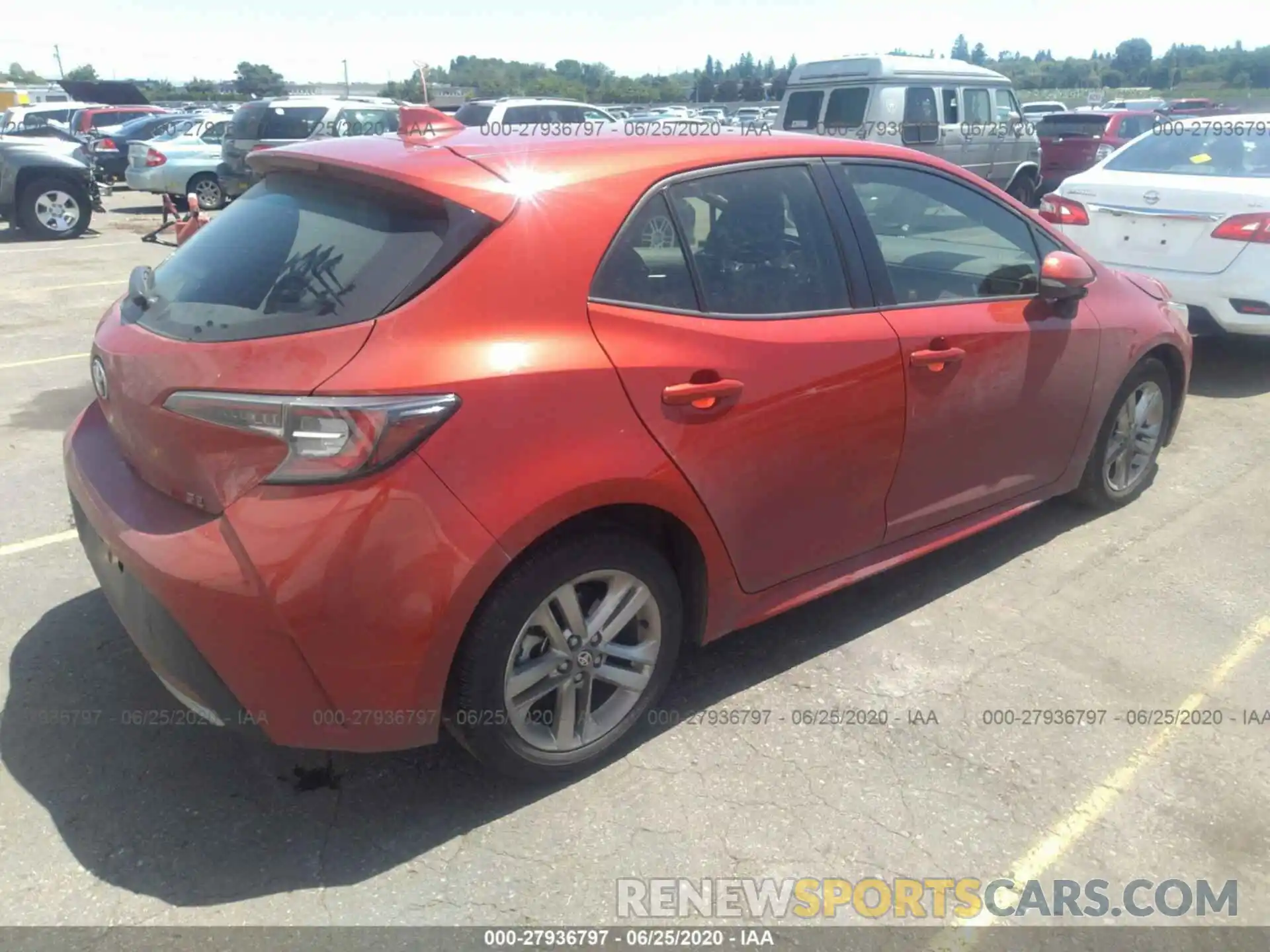 4 Photograph of a damaged car JTNK4RBE7K3024433 TOYOTA COROLLA HATCHBACK 2019