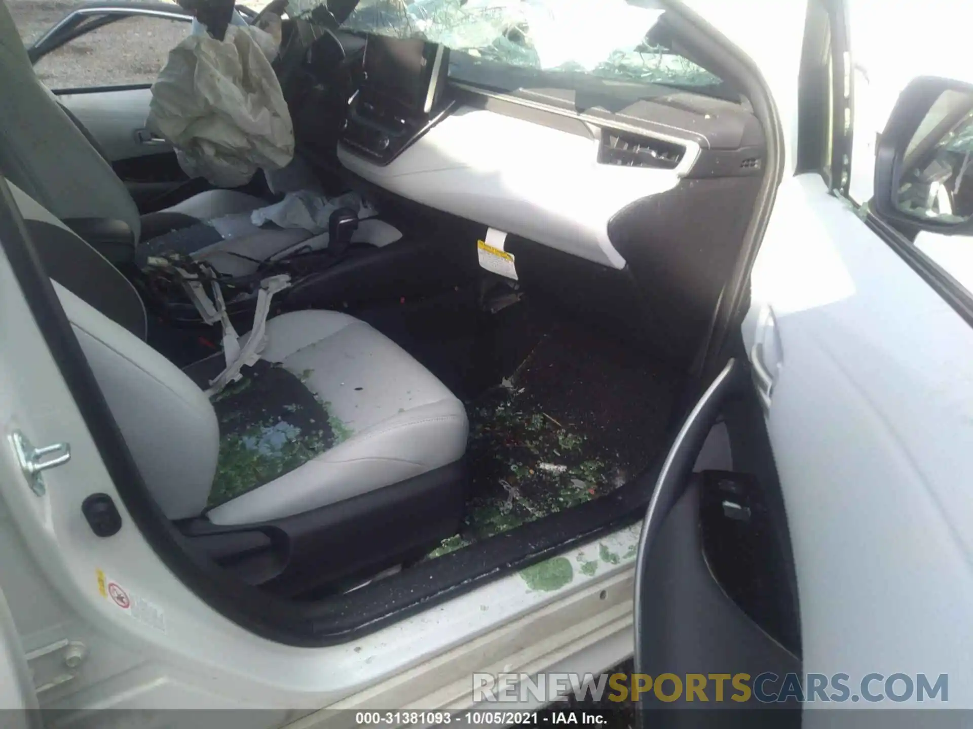 5 Photograph of a damaged car JTNK4RBE7K3043578 TOYOTA COROLLA HATCHBACK 2019