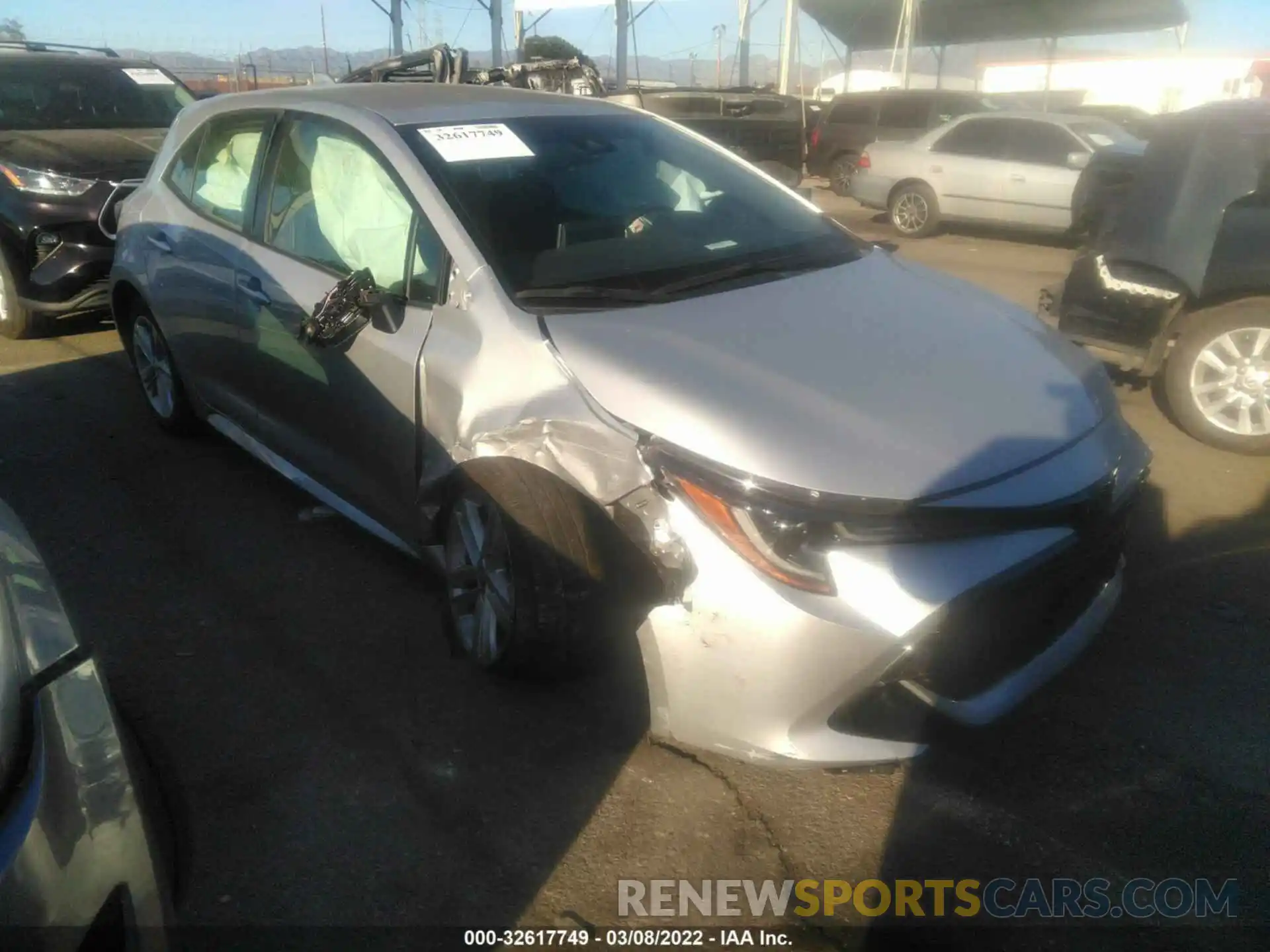 1 Photograph of a damaged car JTNK4RBE7K3044777 TOYOTA COROLLA HATCHBACK 2019