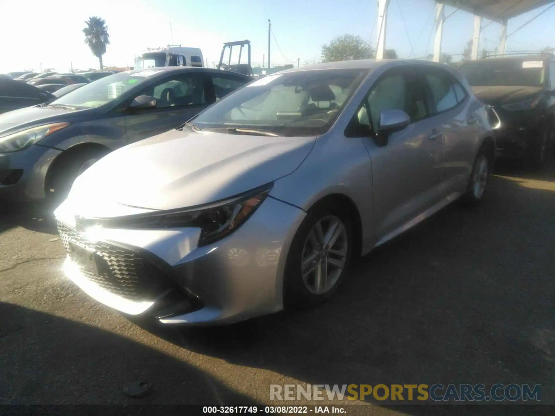 2 Photograph of a damaged car JTNK4RBE7K3044777 TOYOTA COROLLA HATCHBACK 2019