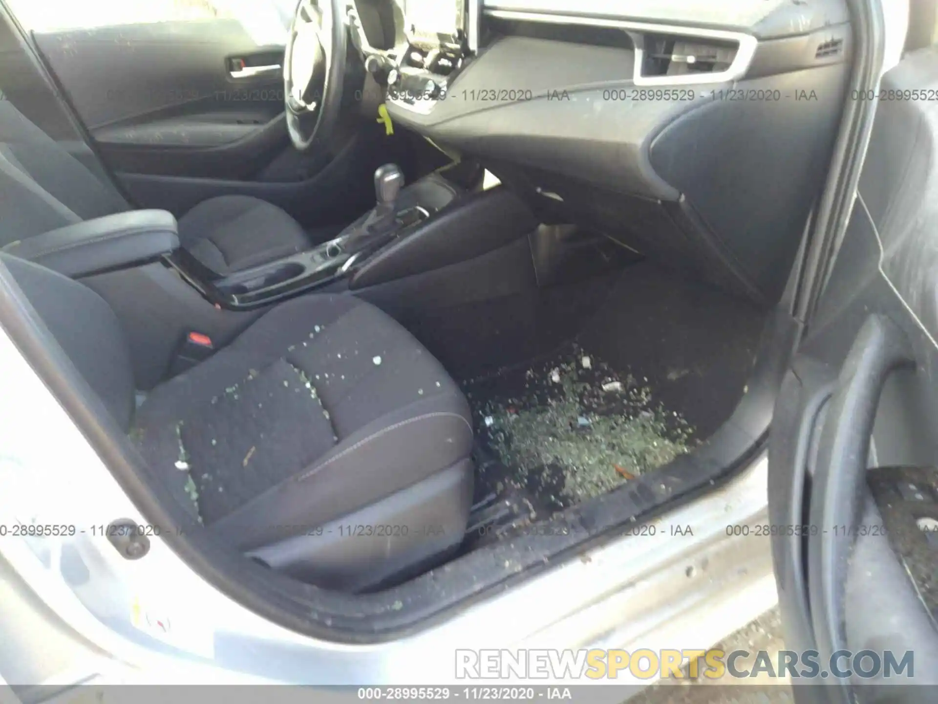 5 Photograph of a damaged car JTNK4RBE7K3056833 TOYOTA COROLLA HATCHBACK 2019