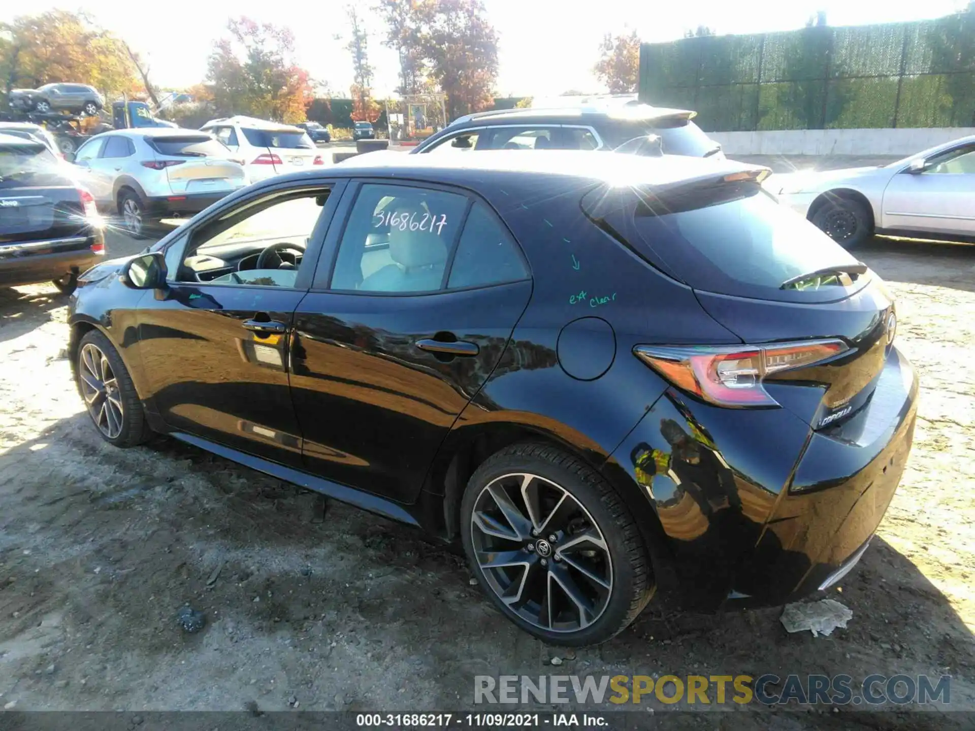 3 Photograph of a damaged car JTNK4RBE8K3007995 TOYOTA COROLLA HATCHBACK 2019