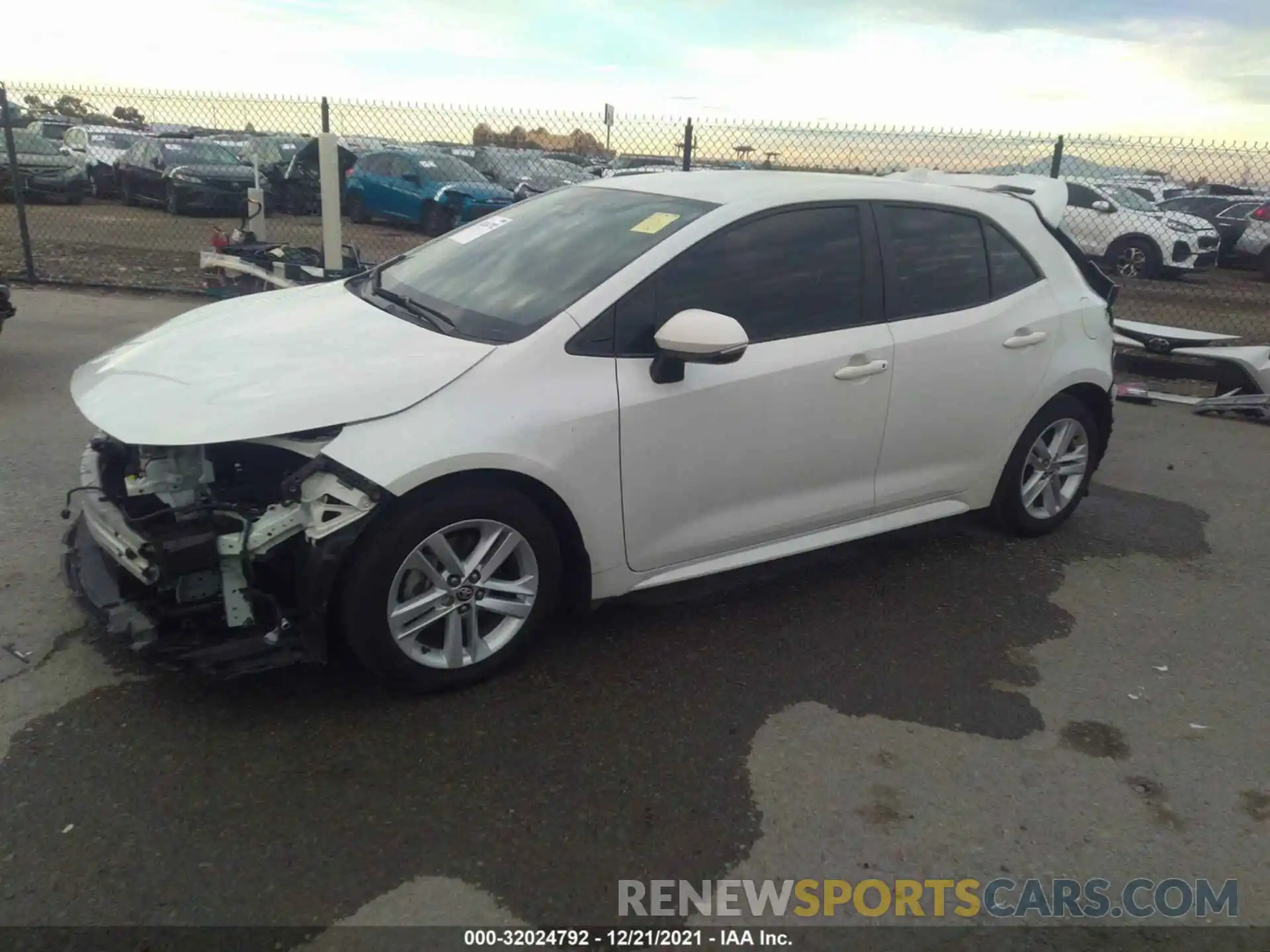 2 Photograph of a damaged car JTNK4RBE8K3027096 TOYOTA COROLLA HATCHBACK 2019