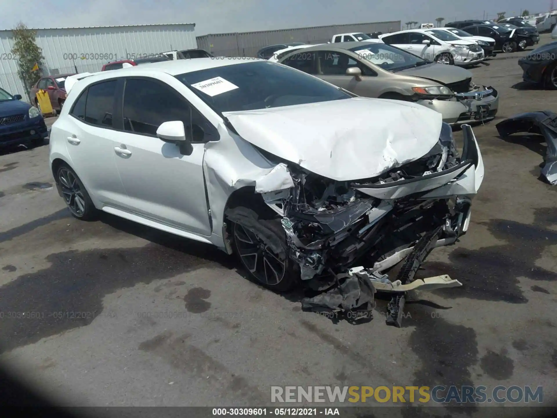 1 Photograph of a damaged car JTNK4RBE8K3039569 TOYOTA COROLLA HATCHBACK 2019