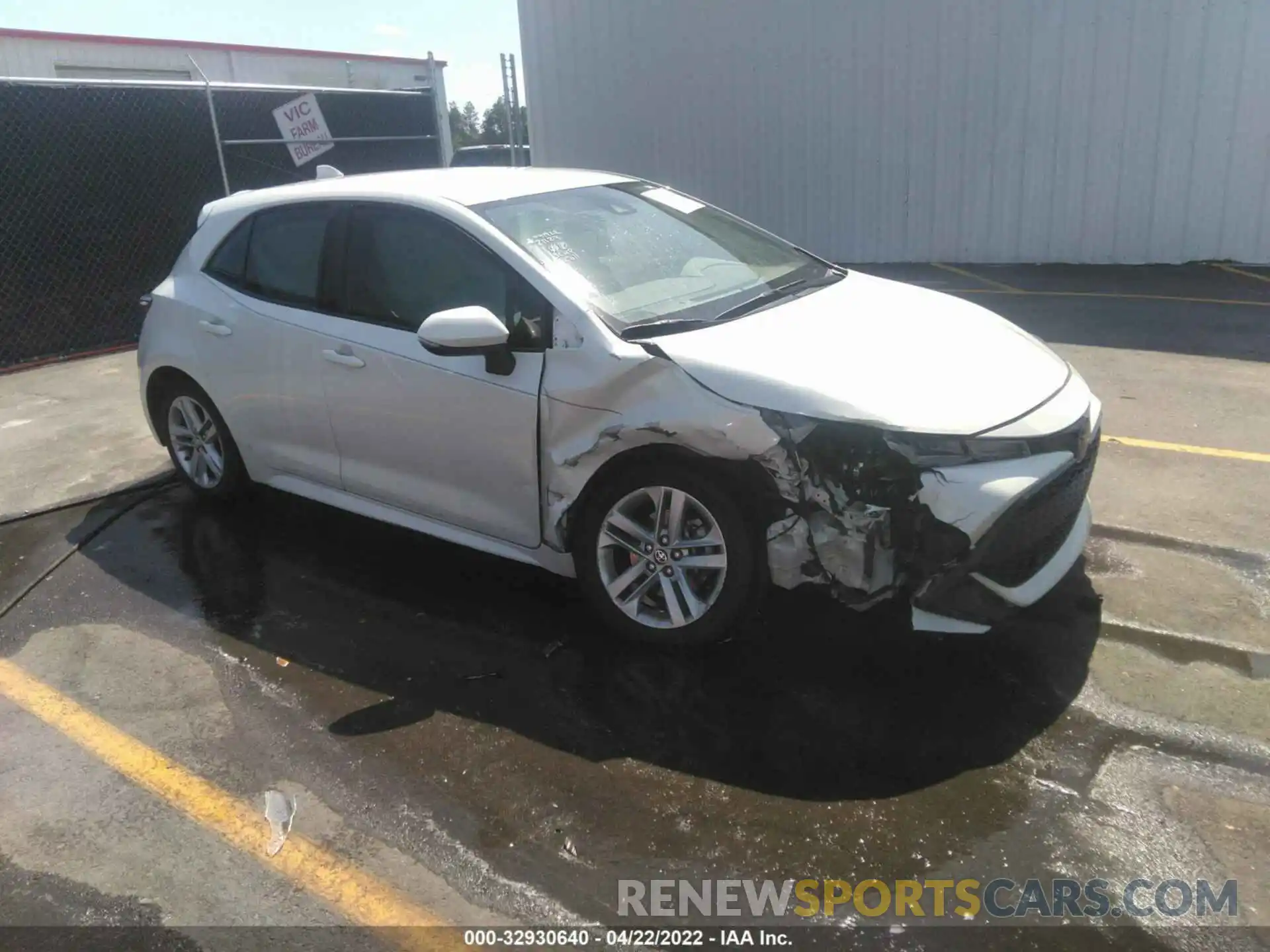 1 Photograph of a damaged car JTNK4RBE8K3047381 TOYOTA COROLLA HATCHBACK 2019