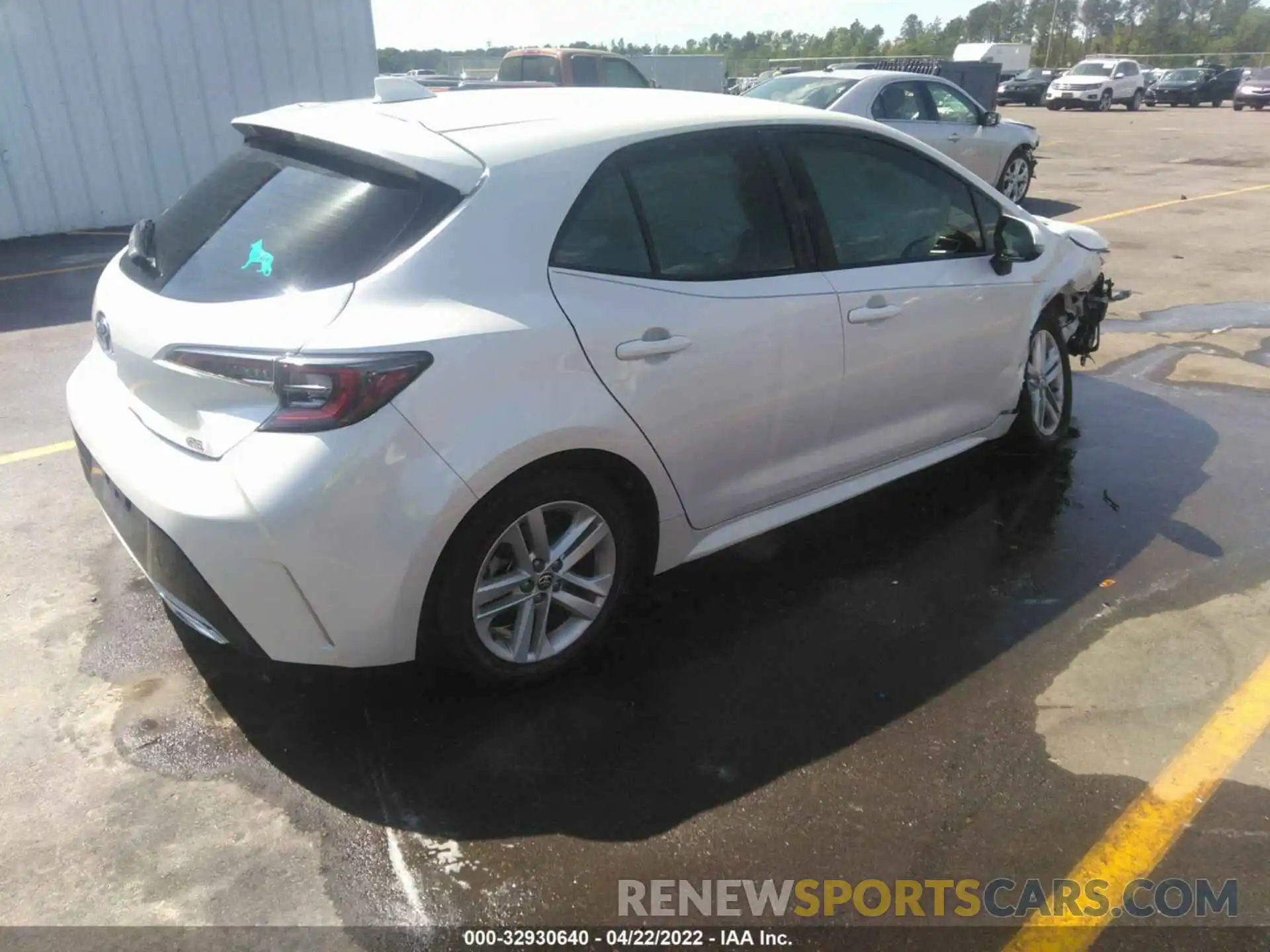 4 Photograph of a damaged car JTNK4RBE8K3047381 TOYOTA COROLLA HATCHBACK 2019