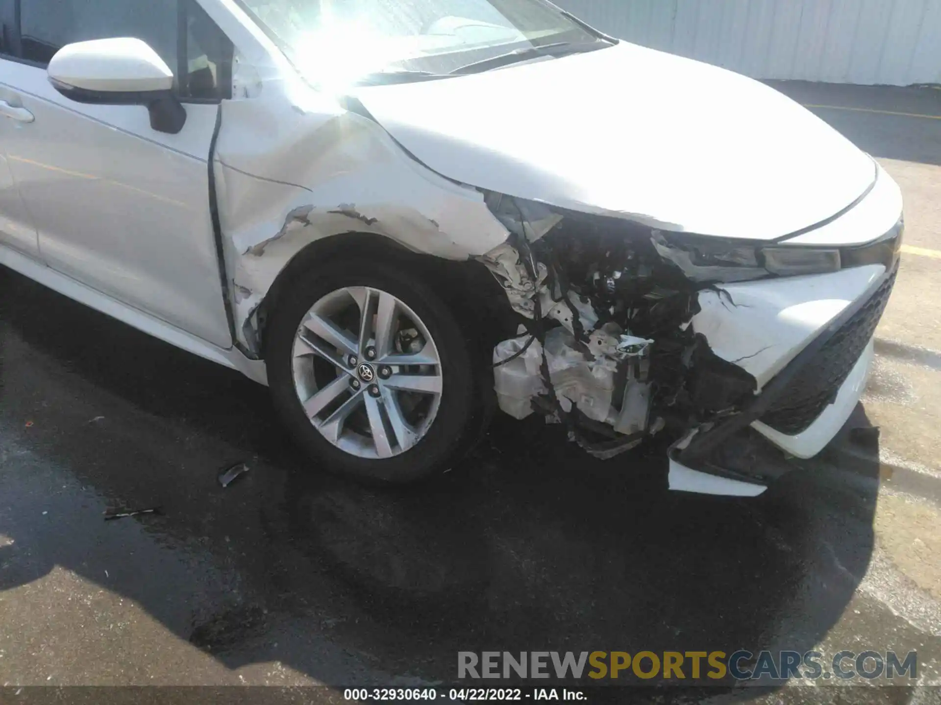 6 Photograph of a damaged car JTNK4RBE8K3047381 TOYOTA COROLLA HATCHBACK 2019