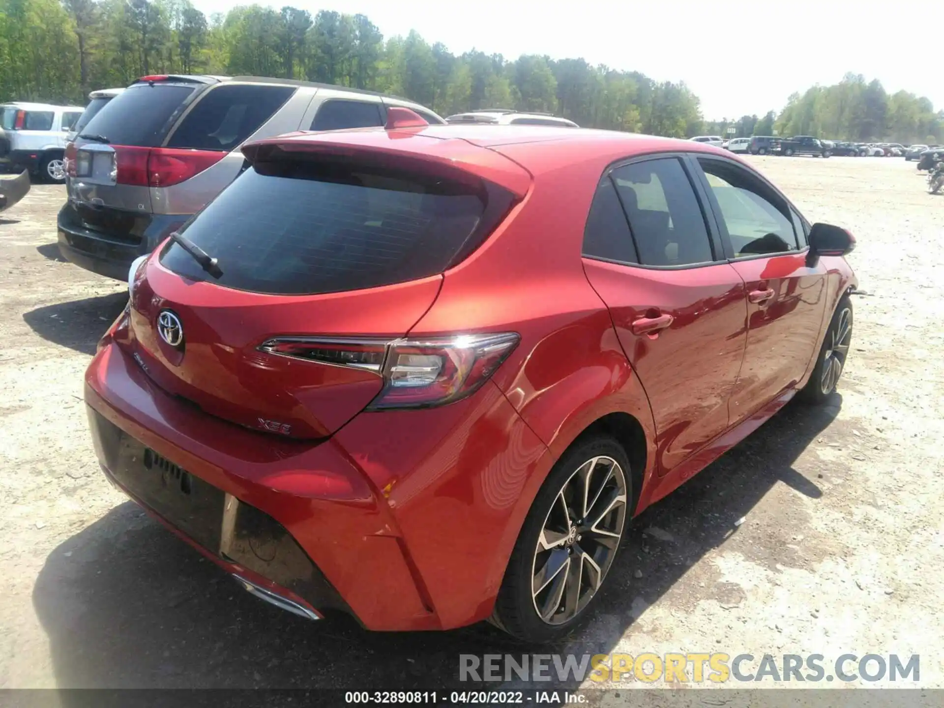 4 Фотография поврежденного автомобиля JTNK4RBE8K3056615 TOYOTA COROLLA HATCHBACK 2019