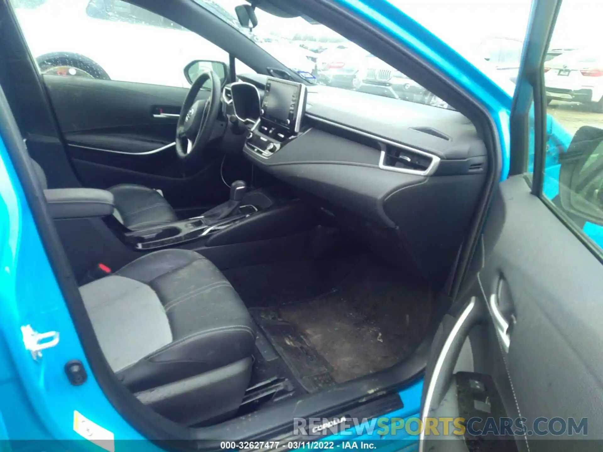 5 Photograph of a damaged car JTNK4RBE9K3012784 TOYOTA COROLLA HATCHBACK 2019