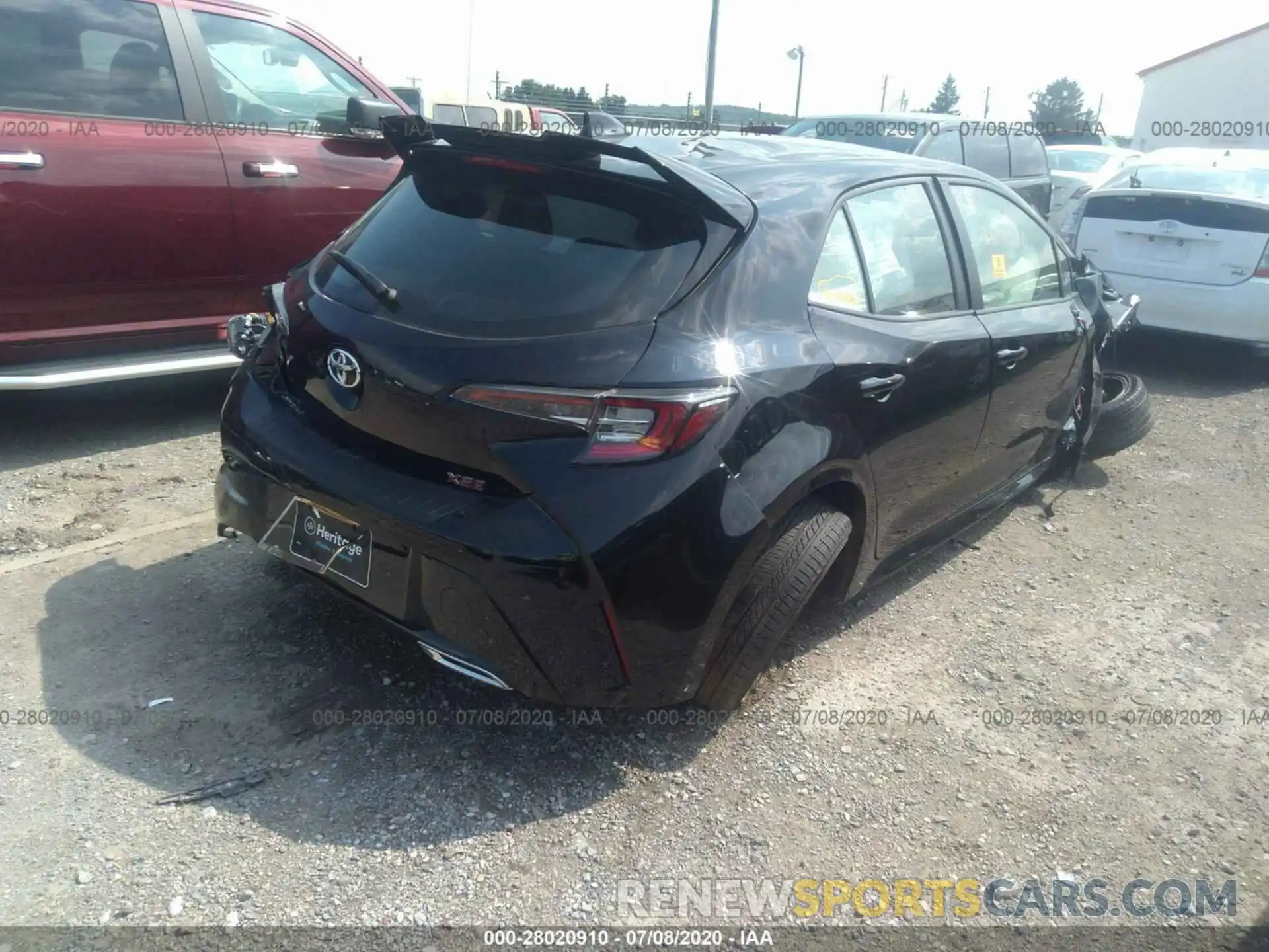 4 Photograph of a damaged car JTNA4RBE7L3092163 TOYOTA COROLLA HATCHBACK 2020