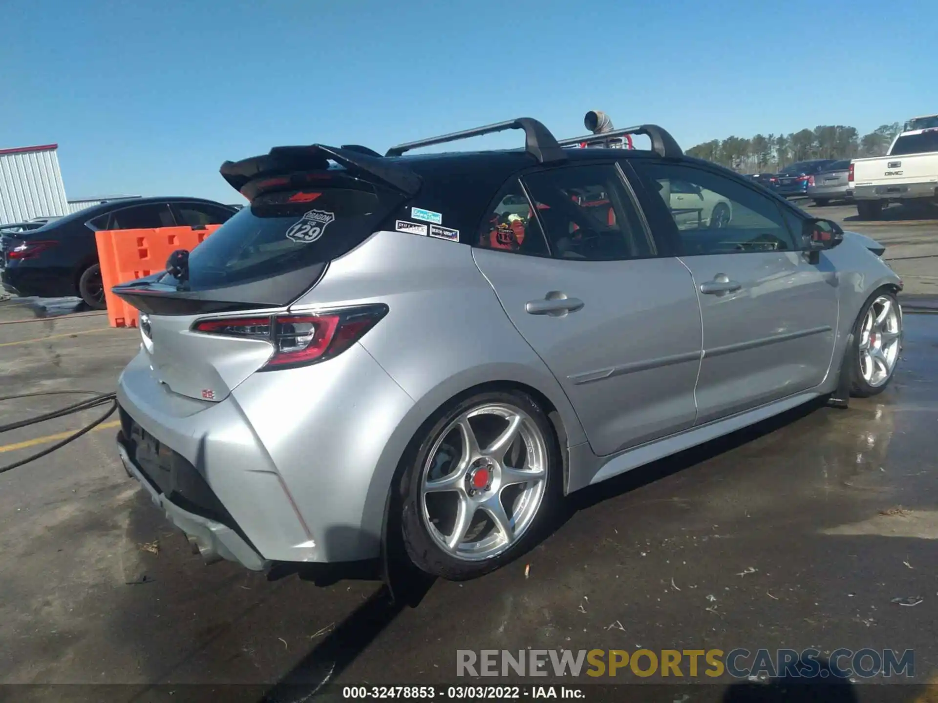 4 Photograph of a damaged car JTNB4RBE3L3092794 TOYOTA COROLLA HATCHBACK 2020