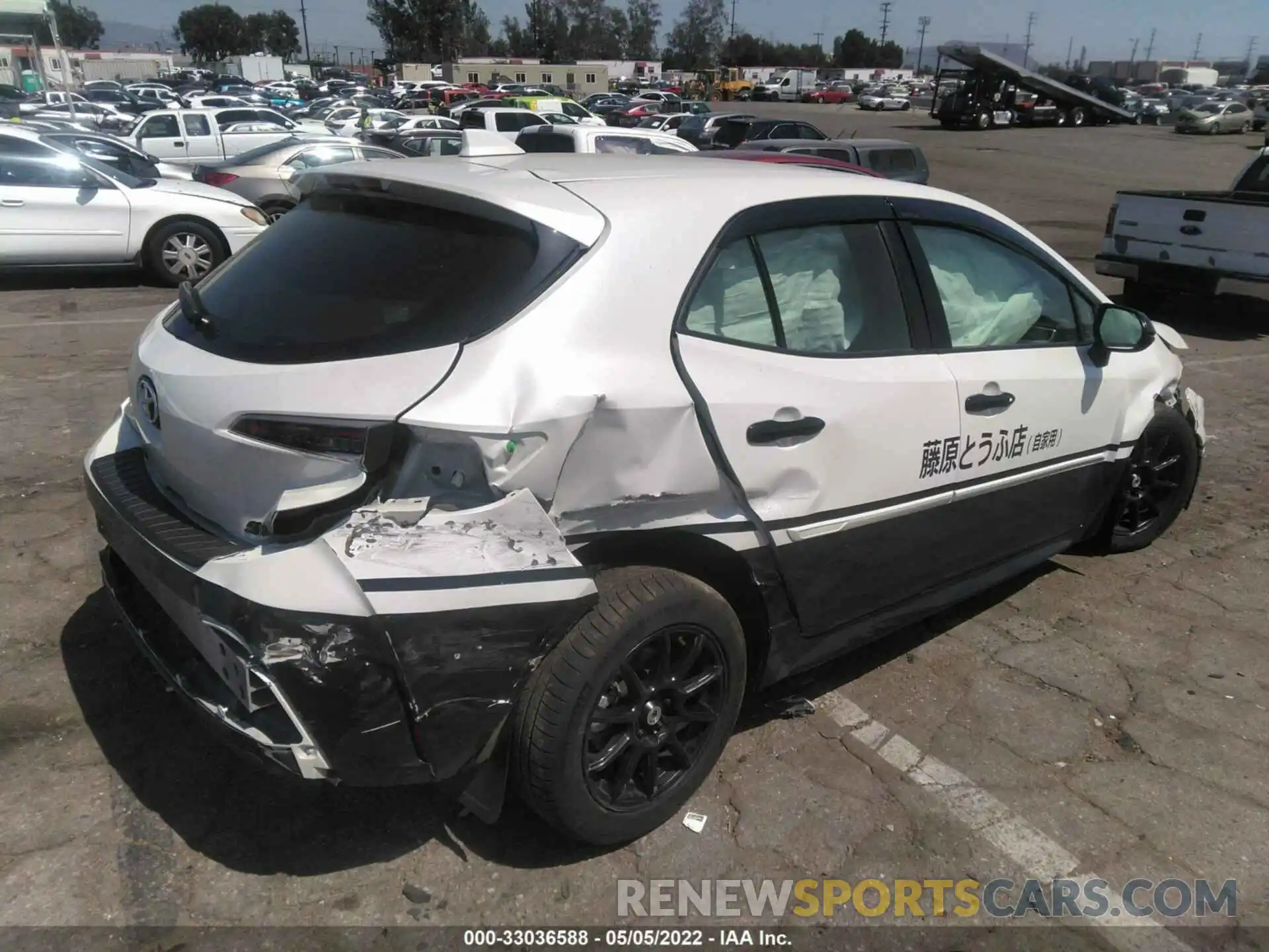 4 Photograph of a damaged car JTNB4RBE9L3091102 TOYOTA COROLLA HATCHBACK 2020