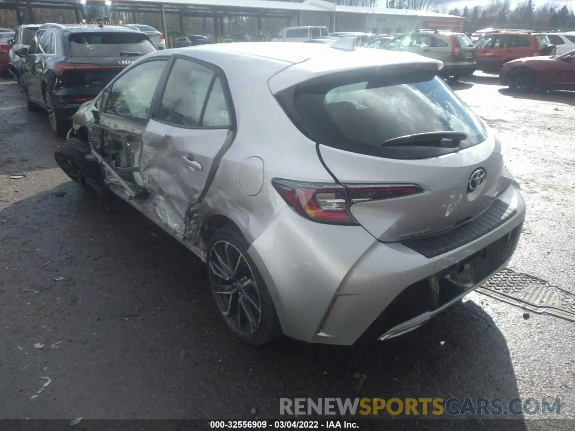 3 Photograph of a damaged car JTNC4RBE0L3097469 TOYOTA COROLLA HATCHBACK 2020