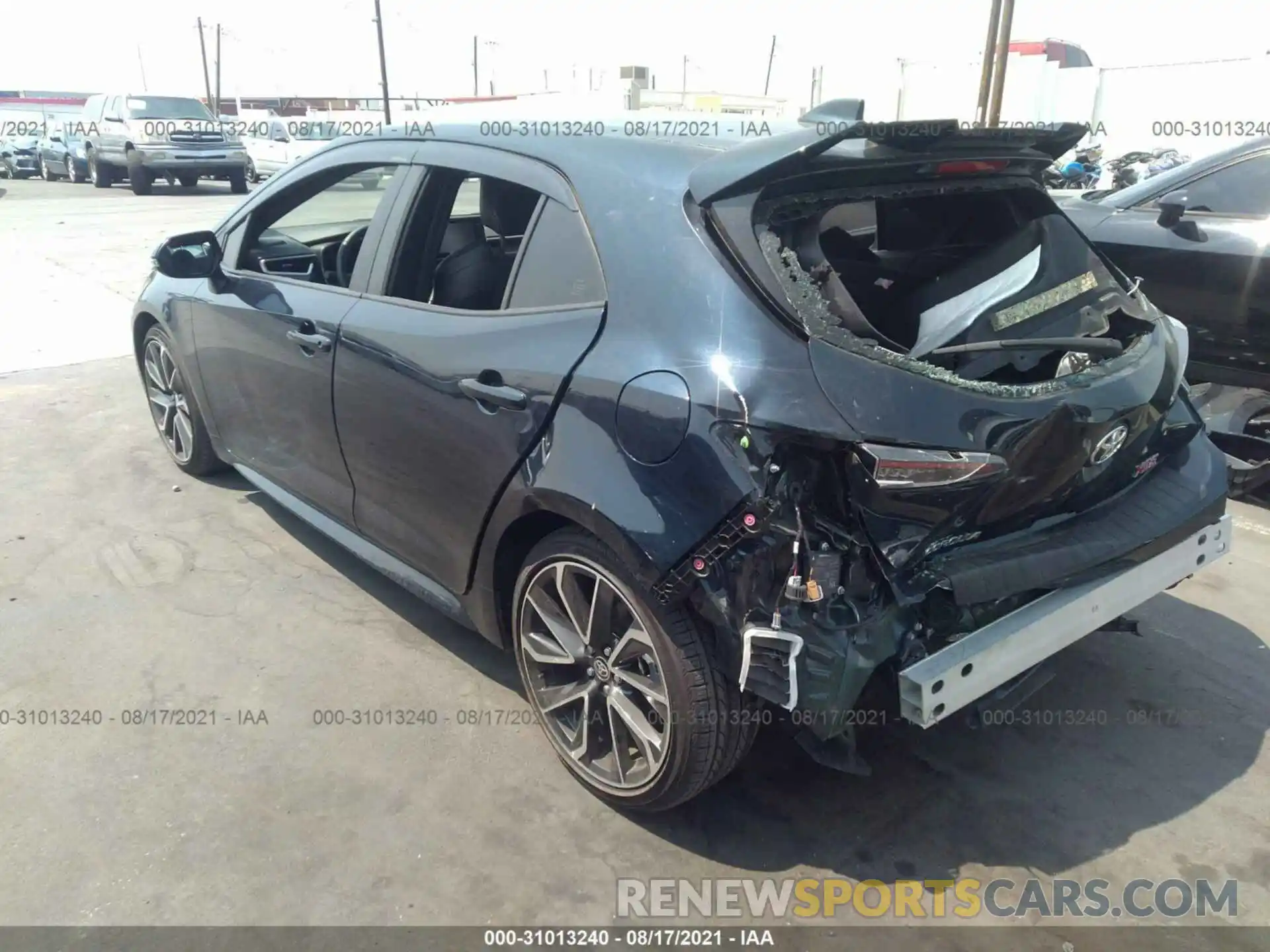 3 Photograph of a damaged car JTNC4RBE2L3081869 TOYOTA COROLLA HATCHBACK 2020