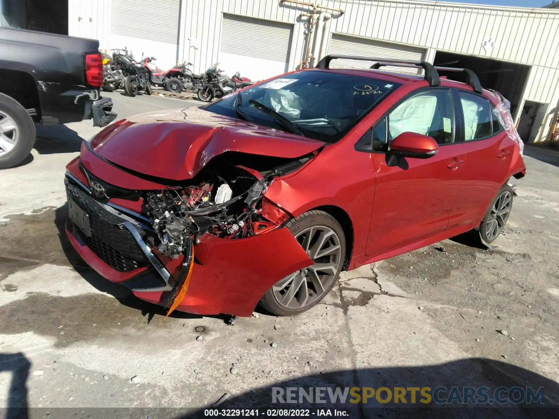 2 Photograph of a damaged car JTNC4RBE2L3094685 TOYOTA COROLLA HATCHBACK 2020