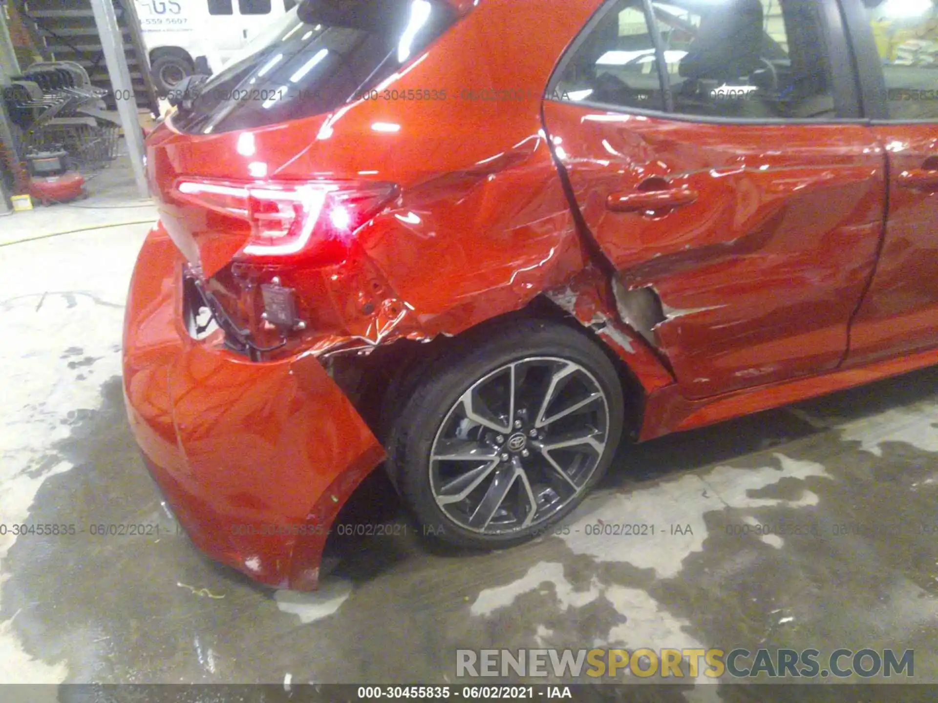 6 Photograph of a damaged car JTNC4RBE2L3095982 TOYOTA COROLLA HATCHBACK 2020