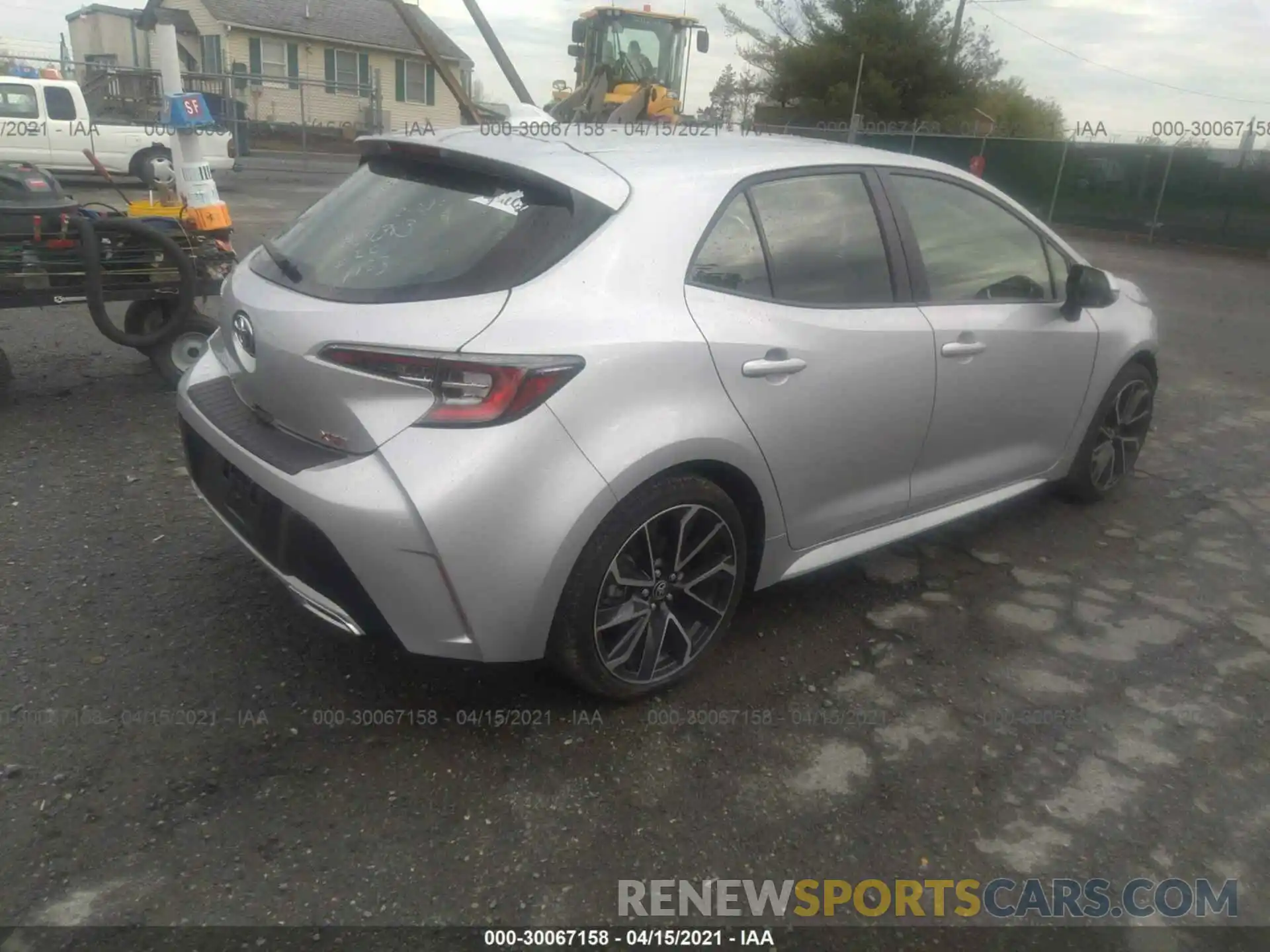 4 Photograph of a damaged car JTNC4RBE3L3092069 TOYOTA COROLLA HATCHBACK 2020