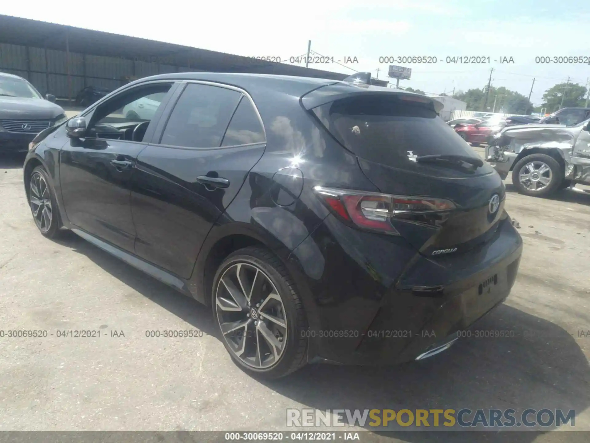 3 Photograph of a damaged car JTNC4RBE4L3087852 TOYOTA COROLLA HATCHBACK 2020