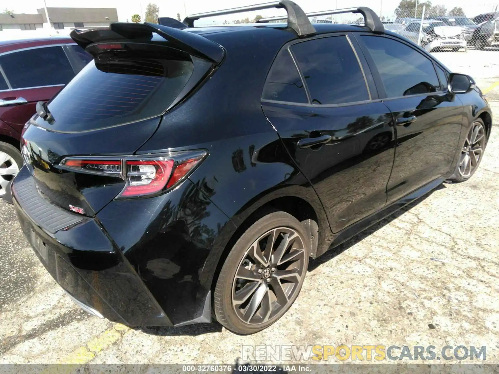 4 Photograph of a damaged car JTNC4RBE5L3081073 TOYOTA COROLLA HATCHBACK 2020