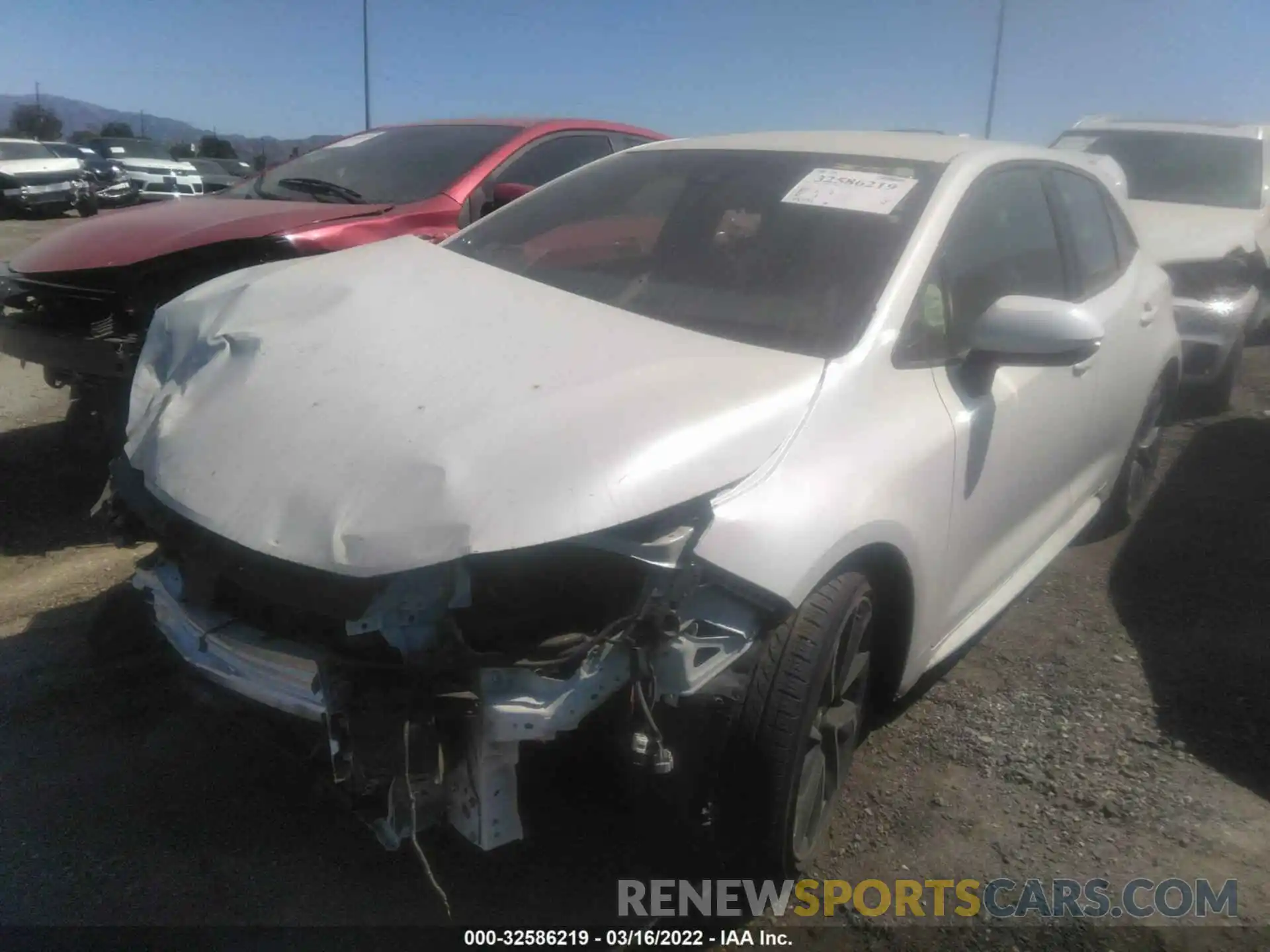 2 Photograph of a damaged car JTNC4RBE5L3082238 TOYOTA COROLLA HATCHBACK 2020