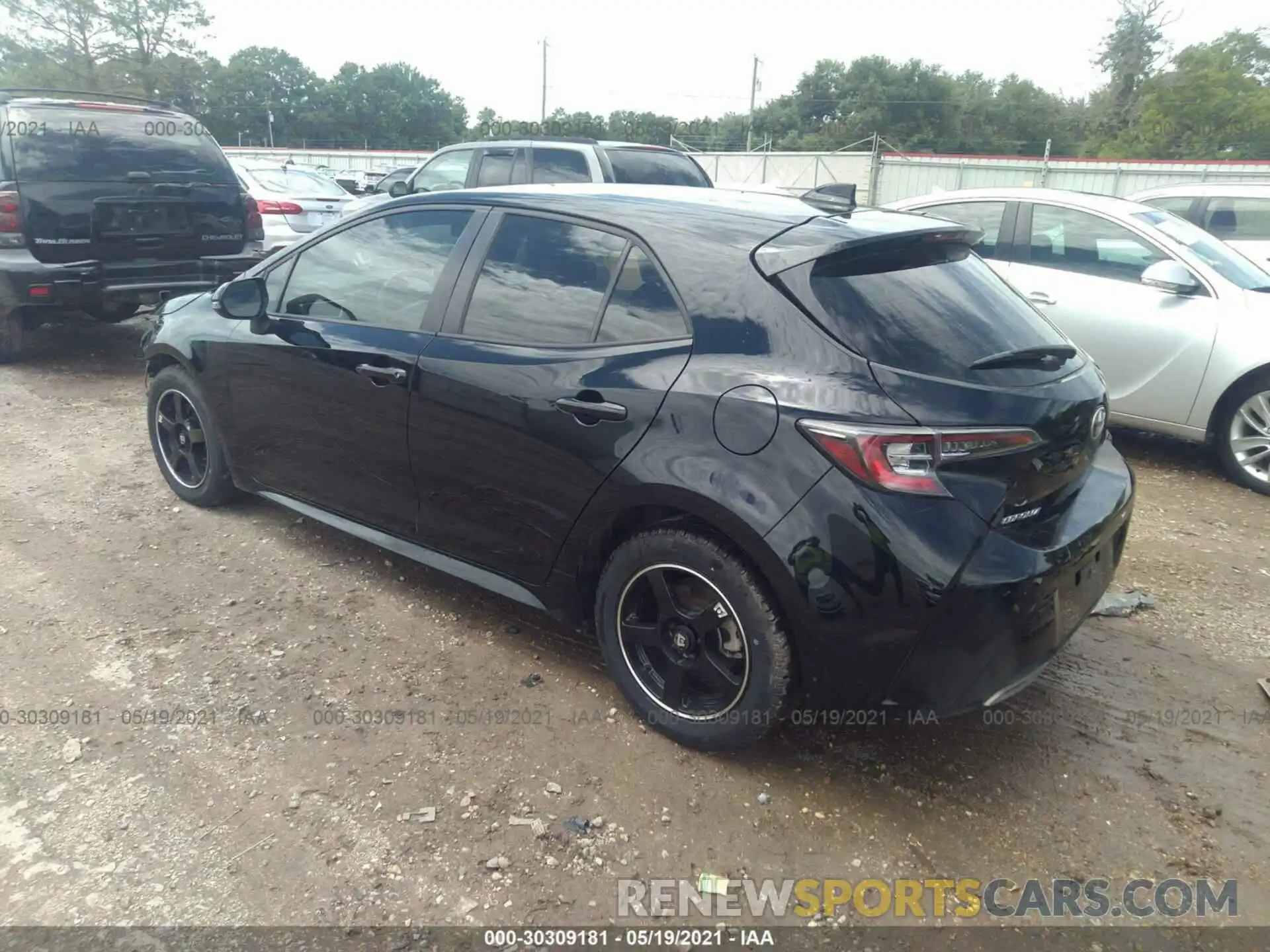 3 Photograph of a damaged car JTNC4RBE5L3085138 TOYOTA COROLLA HATCHBACK 2020