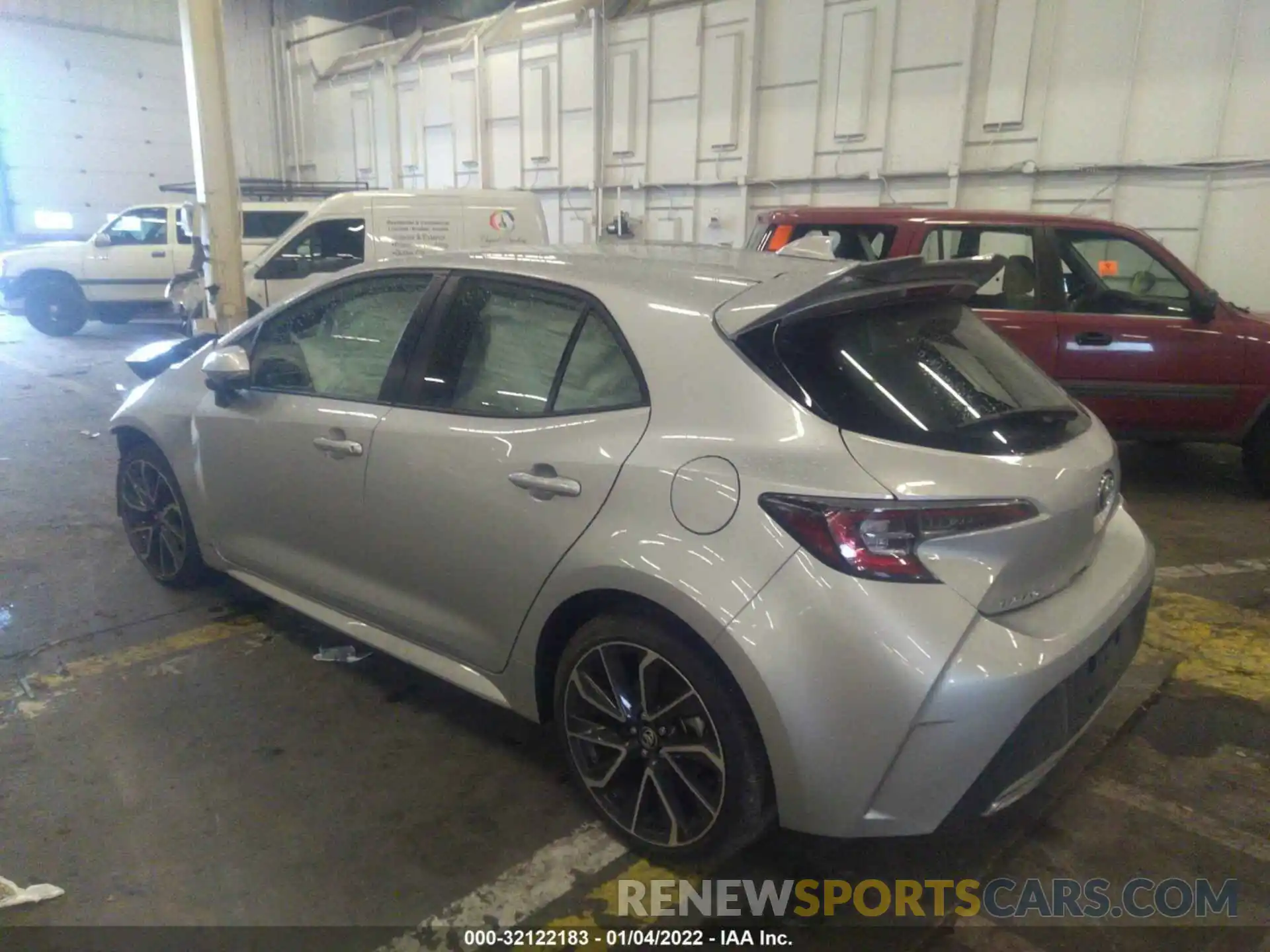 3 Photograph of a damaged car JTNC4RBE5L3090114 TOYOTA COROLLA HATCHBACK 2020