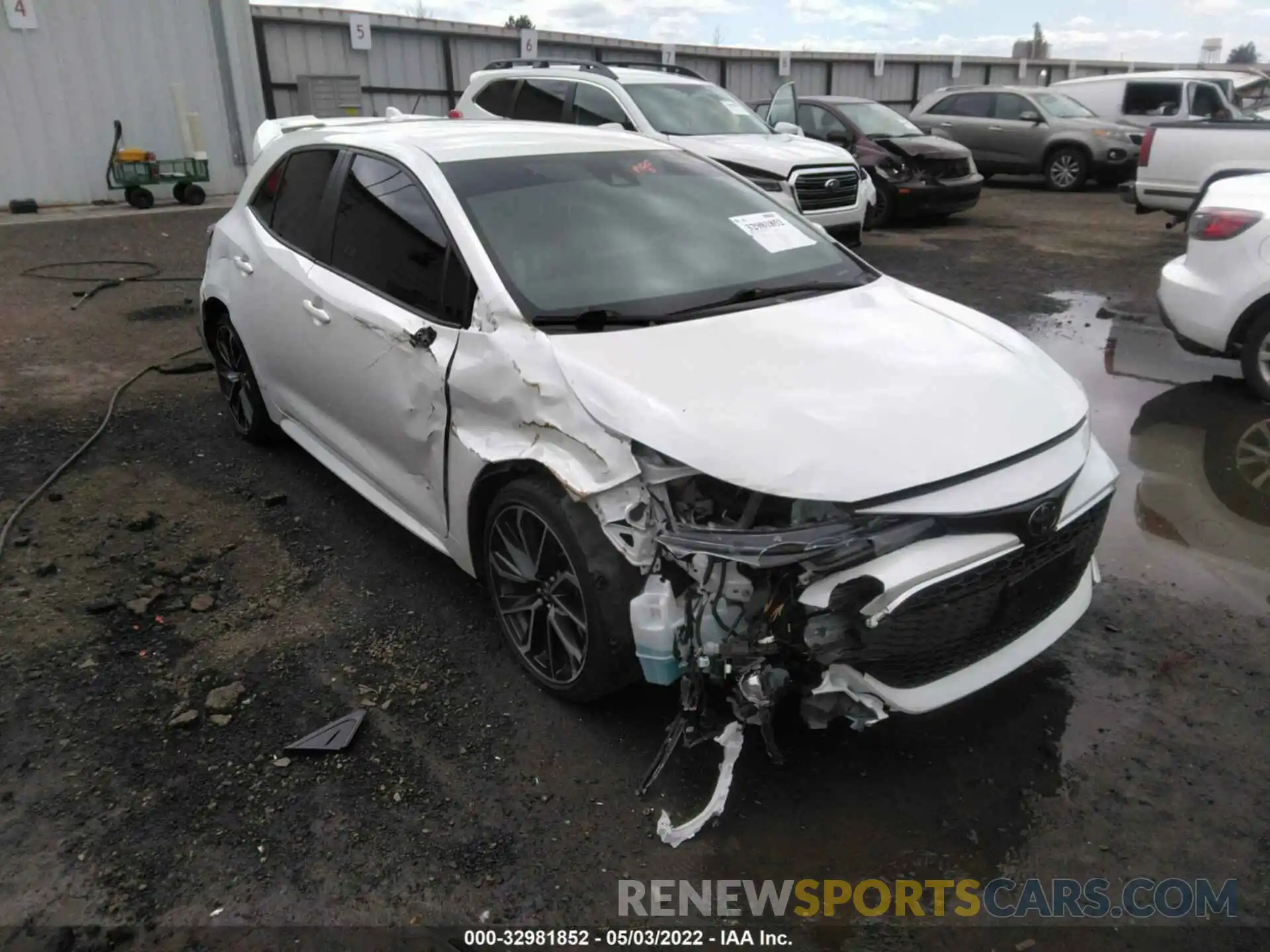 1 Photograph of a damaged car JTNC4RBE8L3094478 TOYOTA COROLLA HATCHBACK 2020