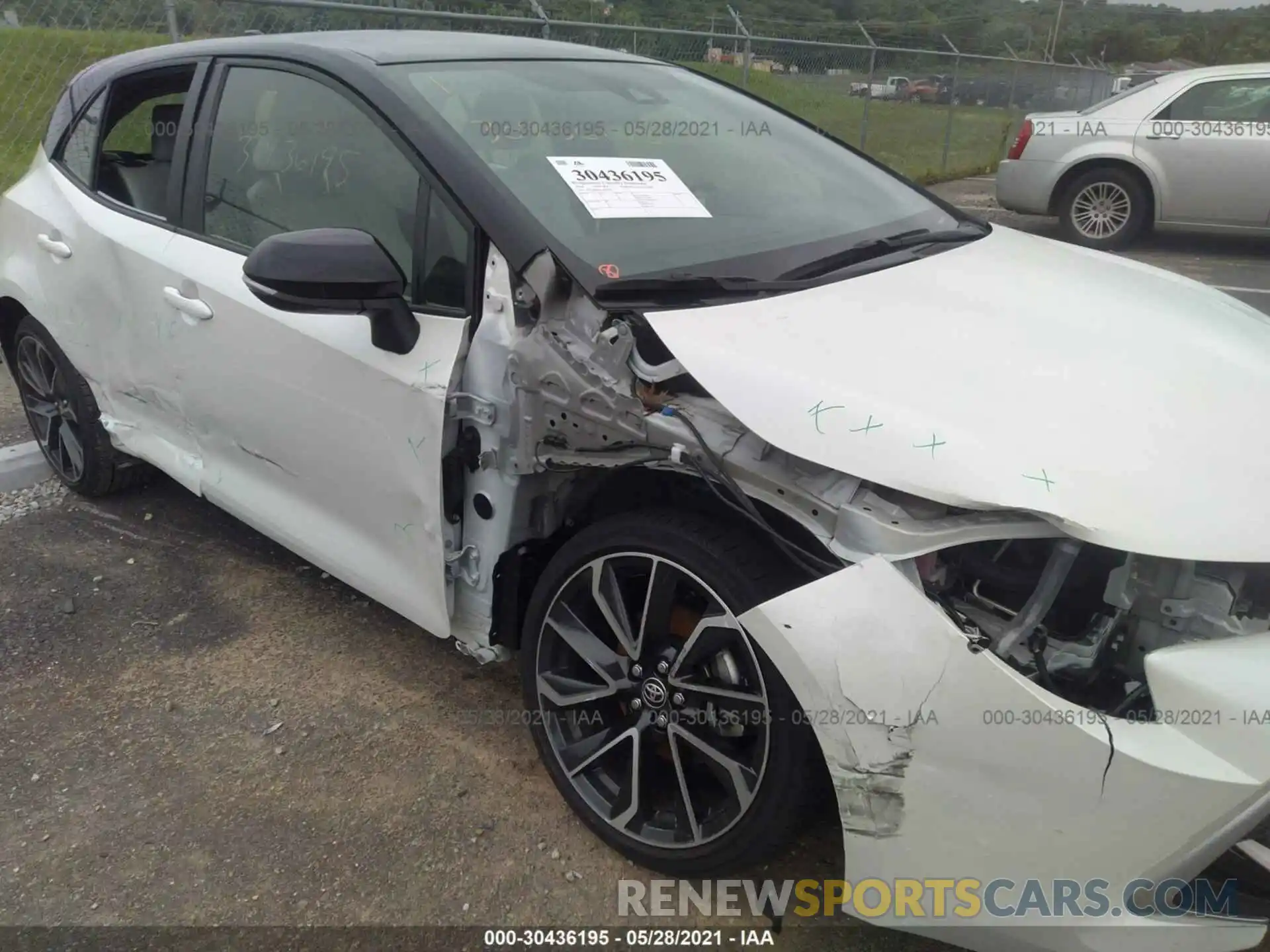 6 Photograph of a damaged car JTNC4RBE9L3098099 TOYOTA COROLLA HATCHBACK 2020