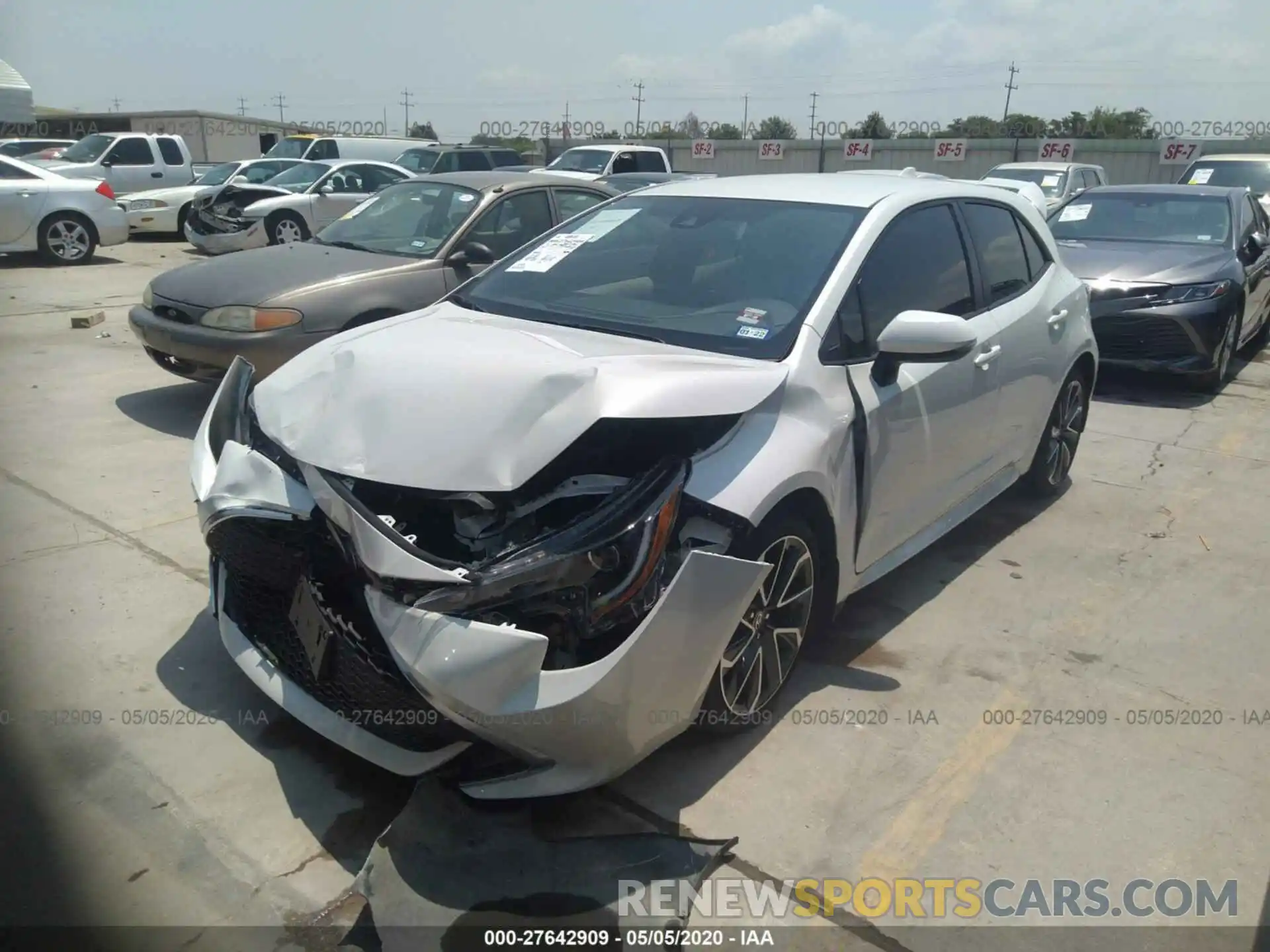 2 Photograph of a damaged car JTNC4RBEXL3085717 TOYOTA COROLLA HATCHBACK 2020