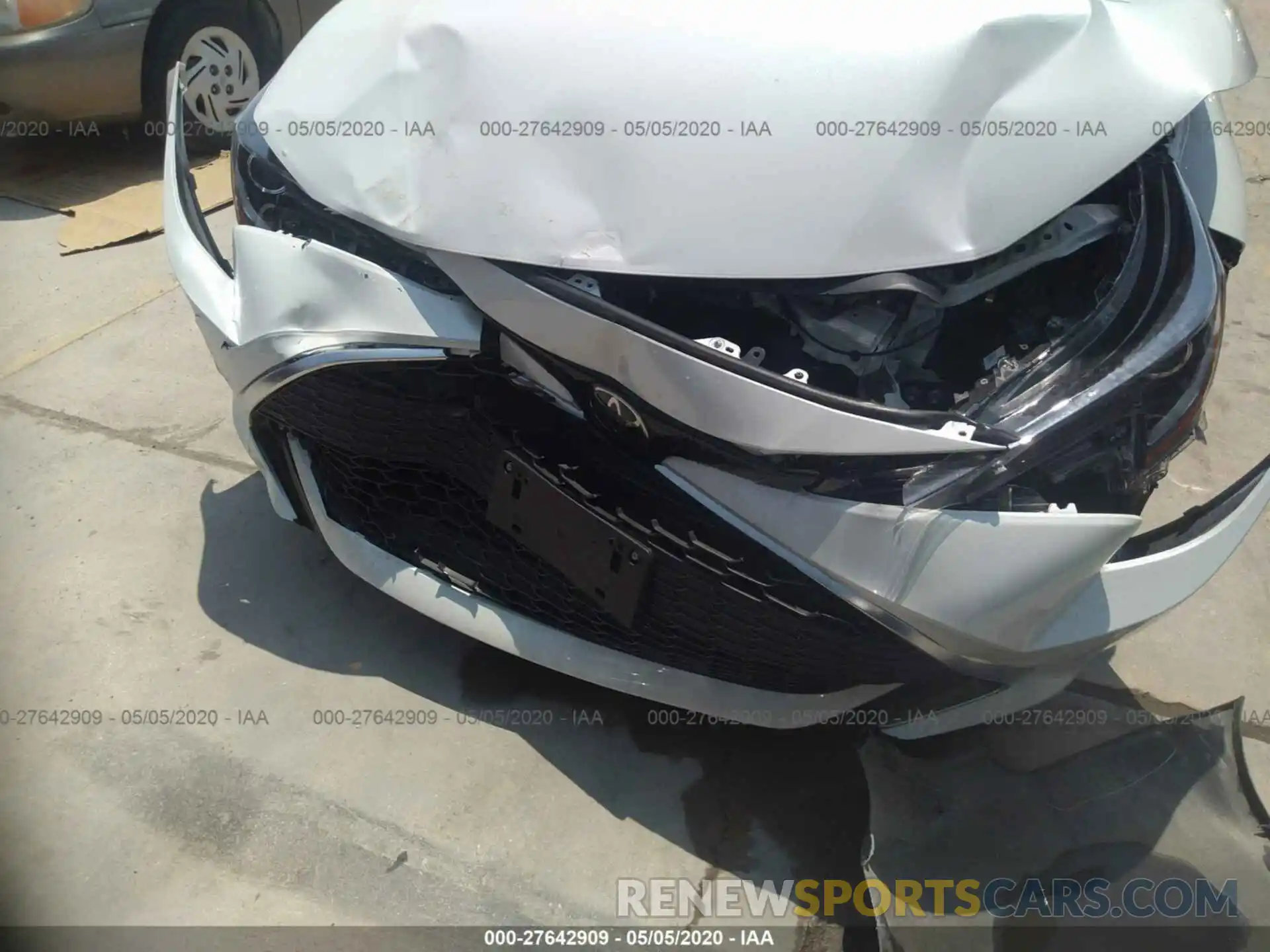 6 Photograph of a damaged car JTNC4RBEXL3085717 TOYOTA COROLLA HATCHBACK 2020