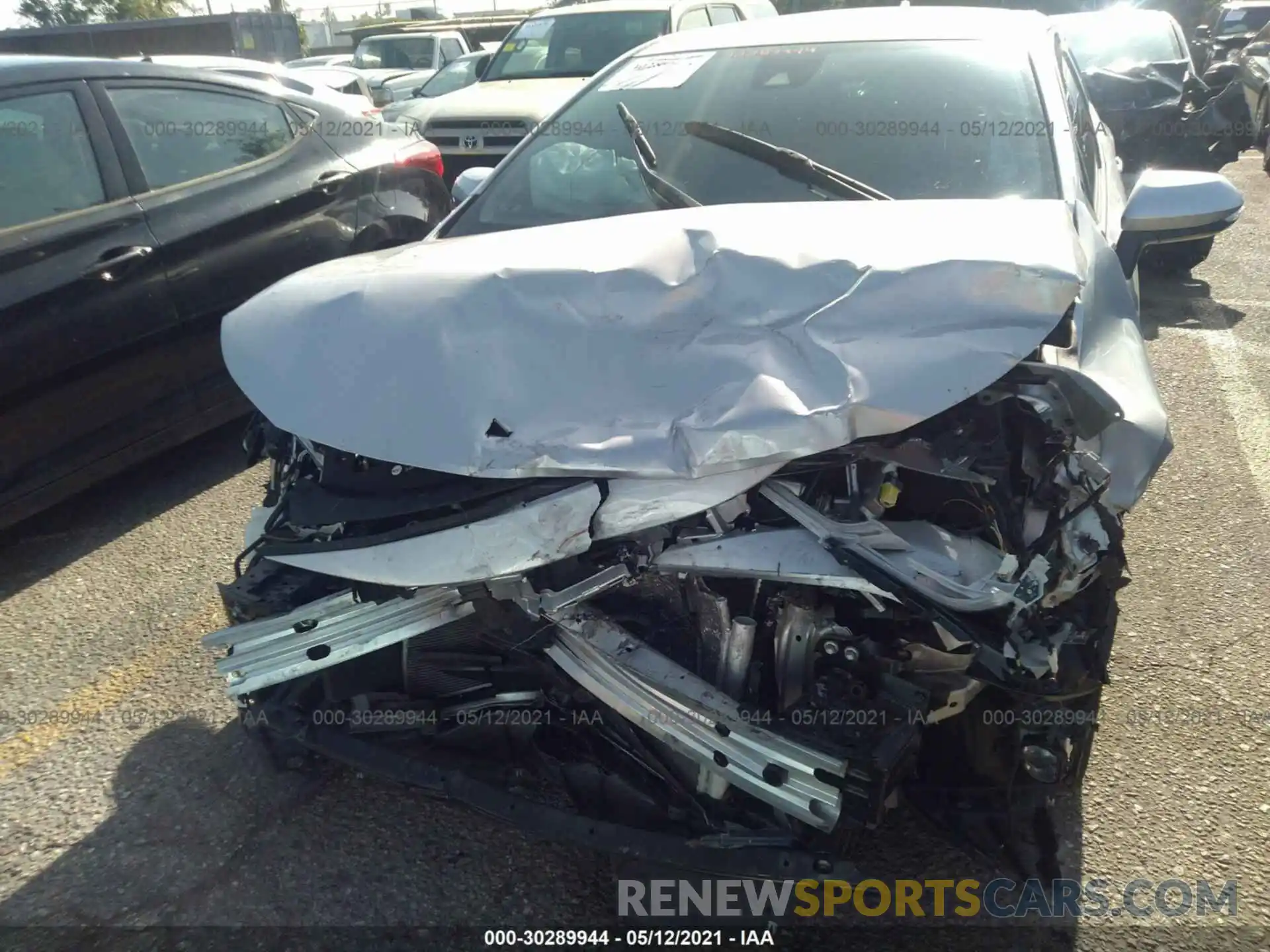 6 Photograph of a damaged car JTND4RBE0L3081101 TOYOTA COROLLA HATCHBACK 2020