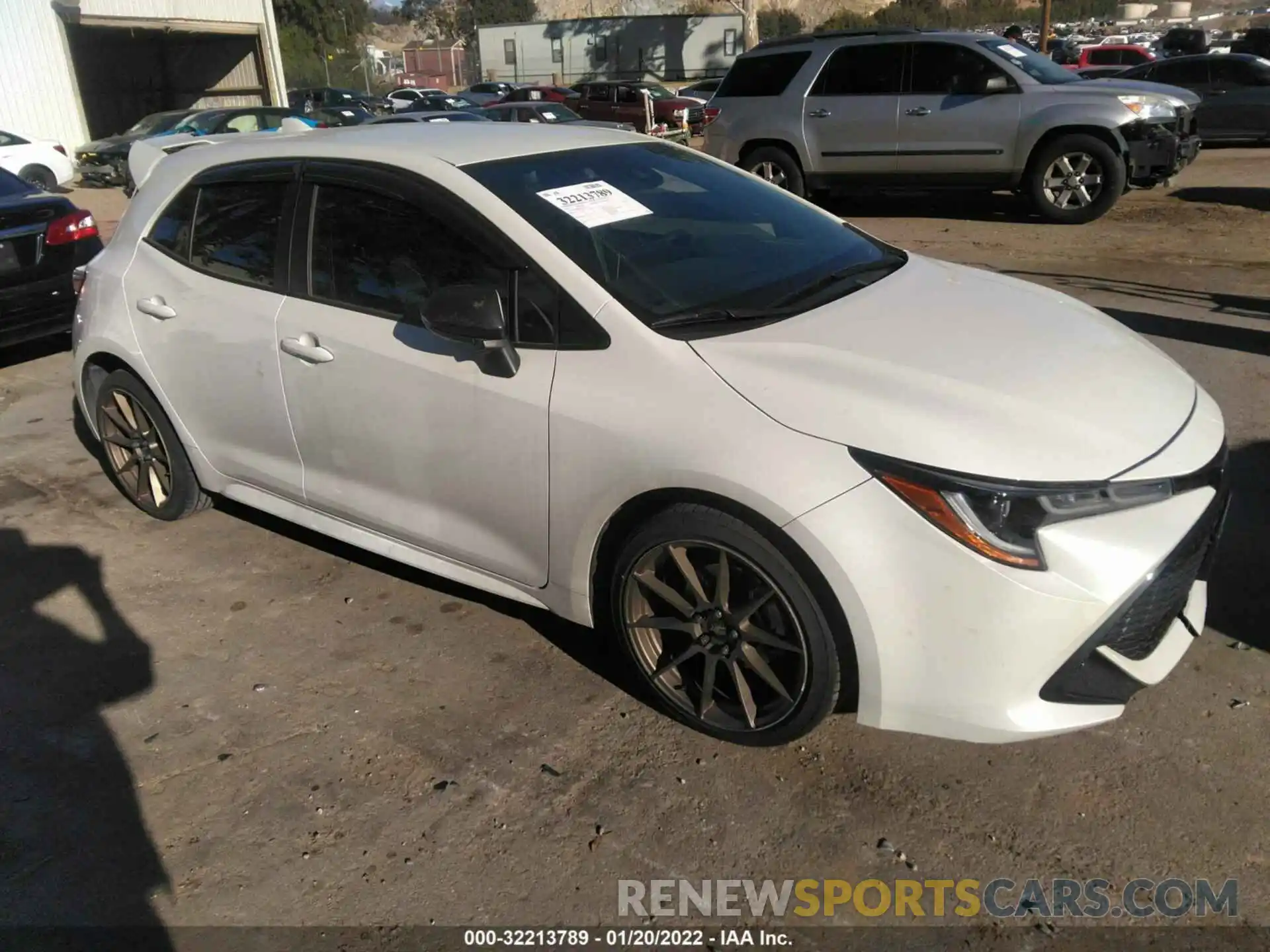 1 Photograph of a damaged car JTND4RBE0L3092406 TOYOTA COROLLA HATCHBACK 2020