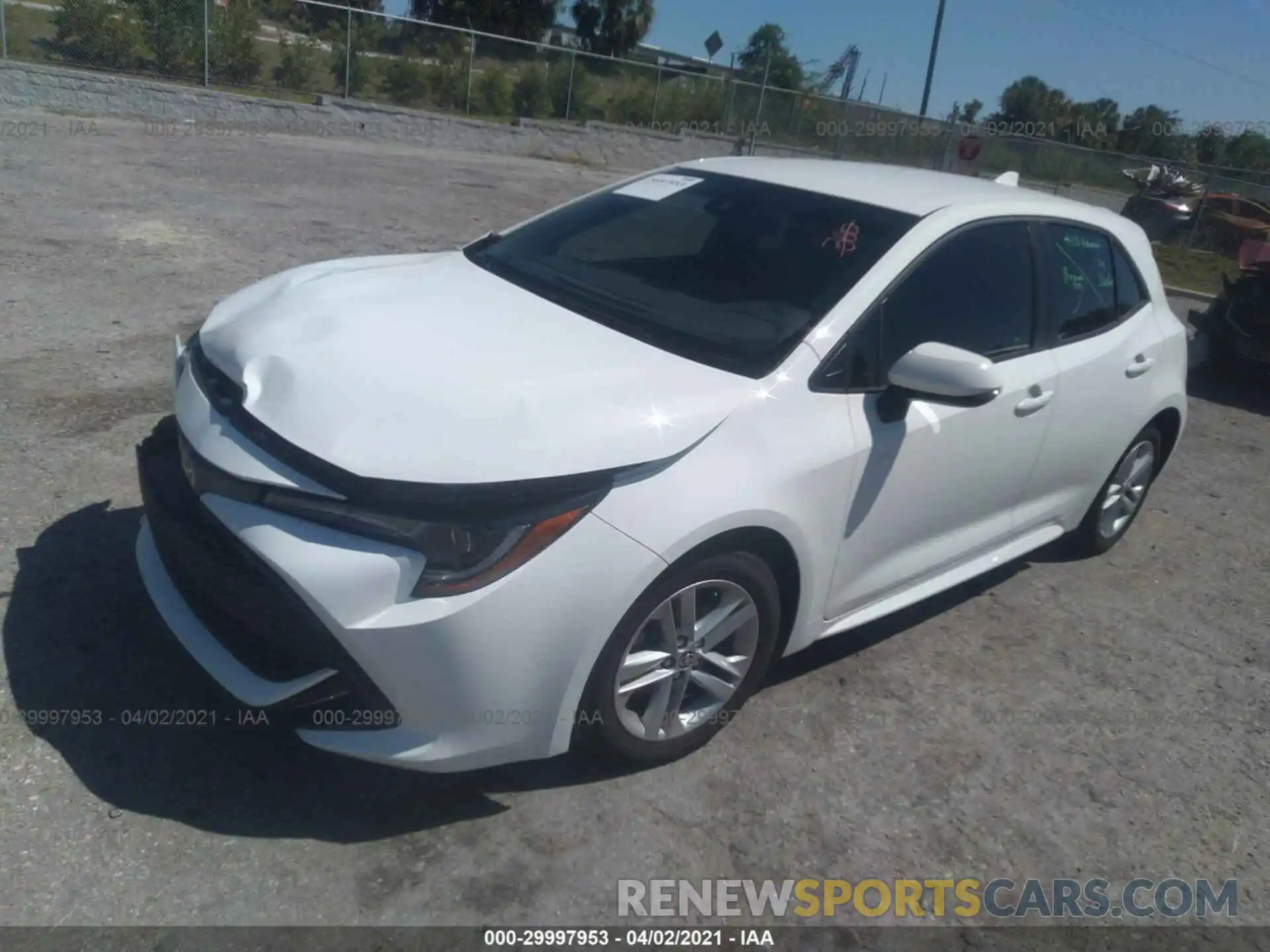 2 Photograph of a damaged car JTND4RBE0L3097718 TOYOTA COROLLA HATCHBACK 2020