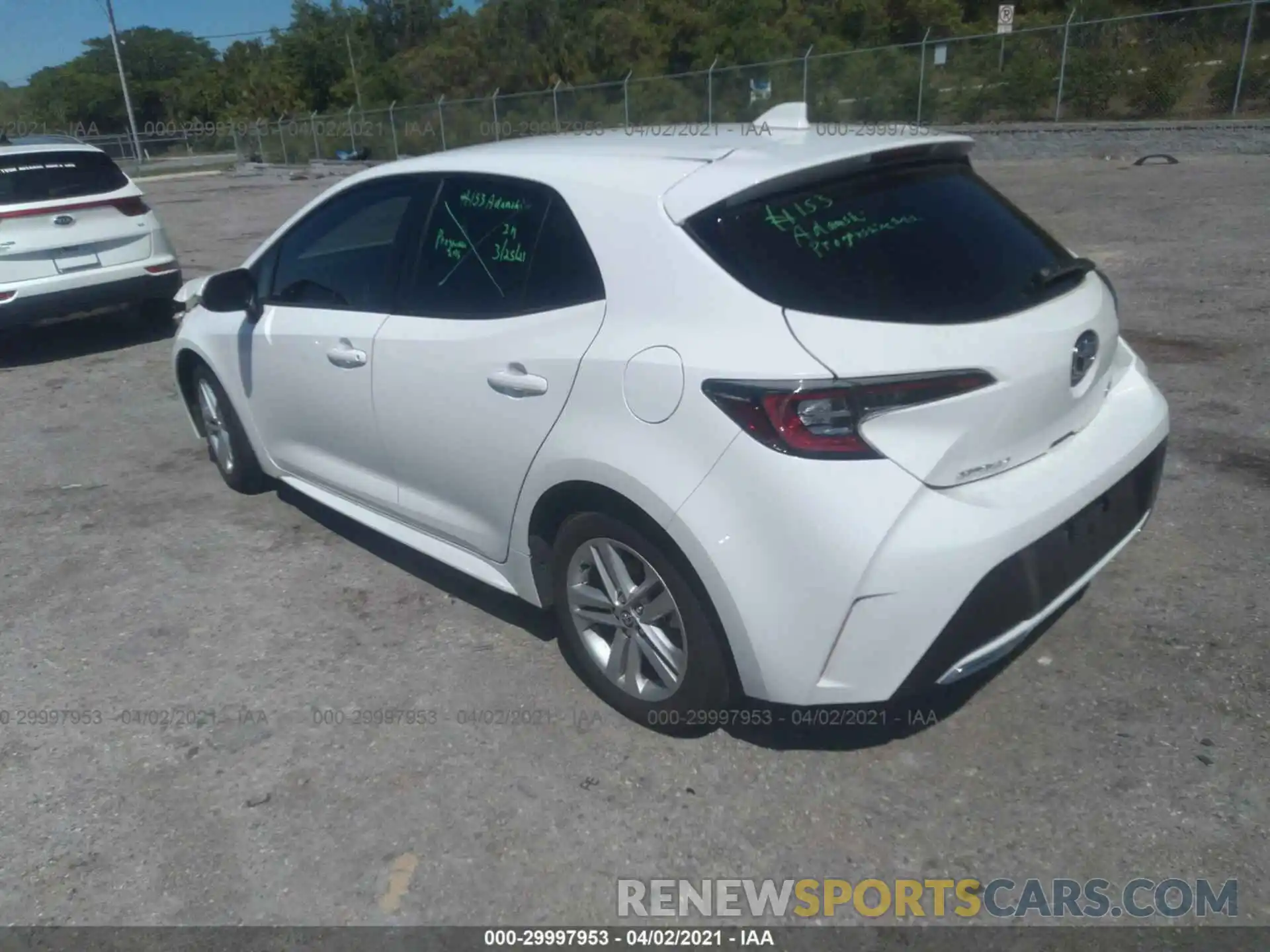 3 Photograph of a damaged car JTND4RBE0L3097718 TOYOTA COROLLA HATCHBACK 2020