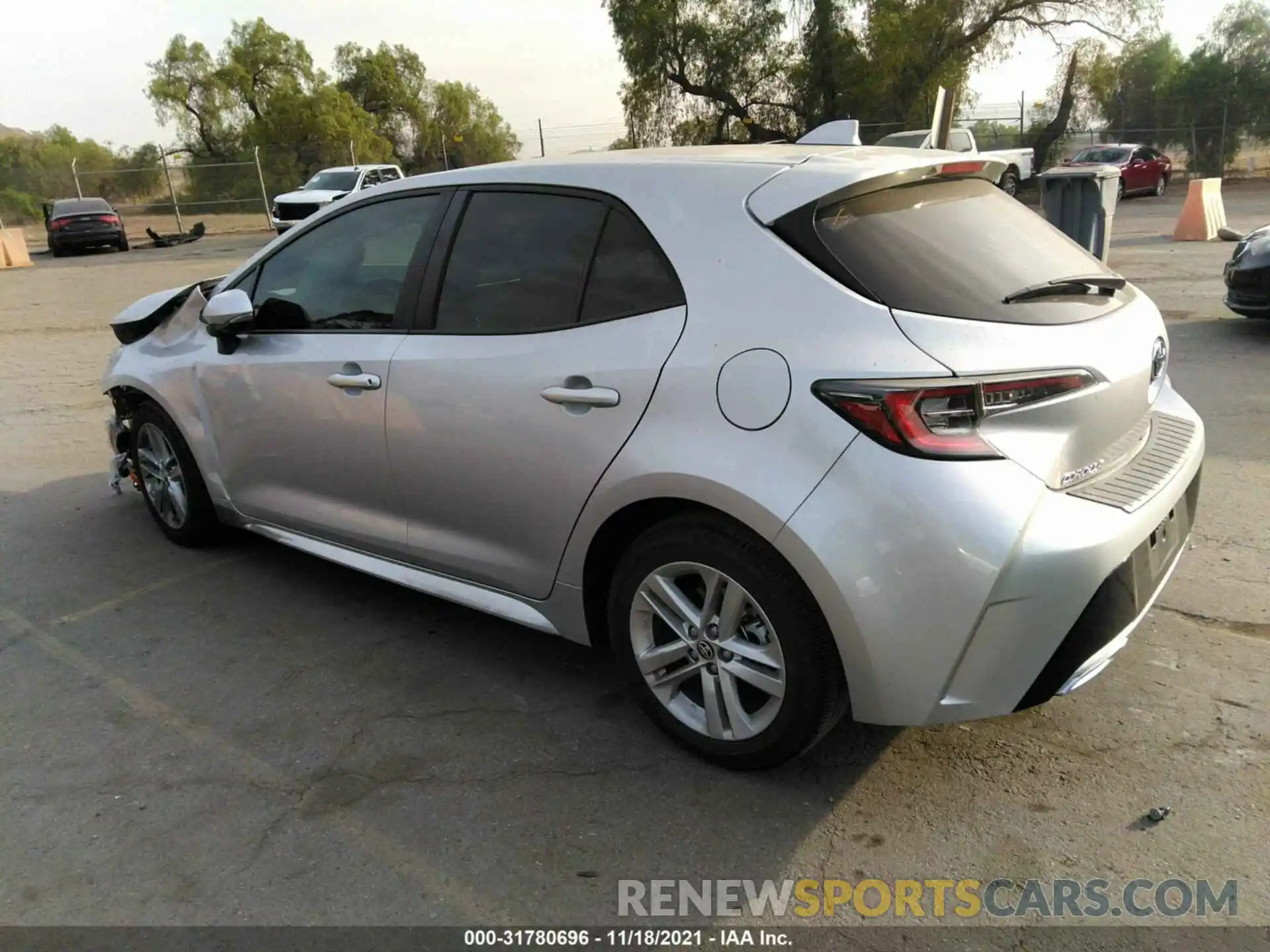 3 Photograph of a damaged car JTND4RBE1L3076909 TOYOTA COROLLA HATCHBACK 2020