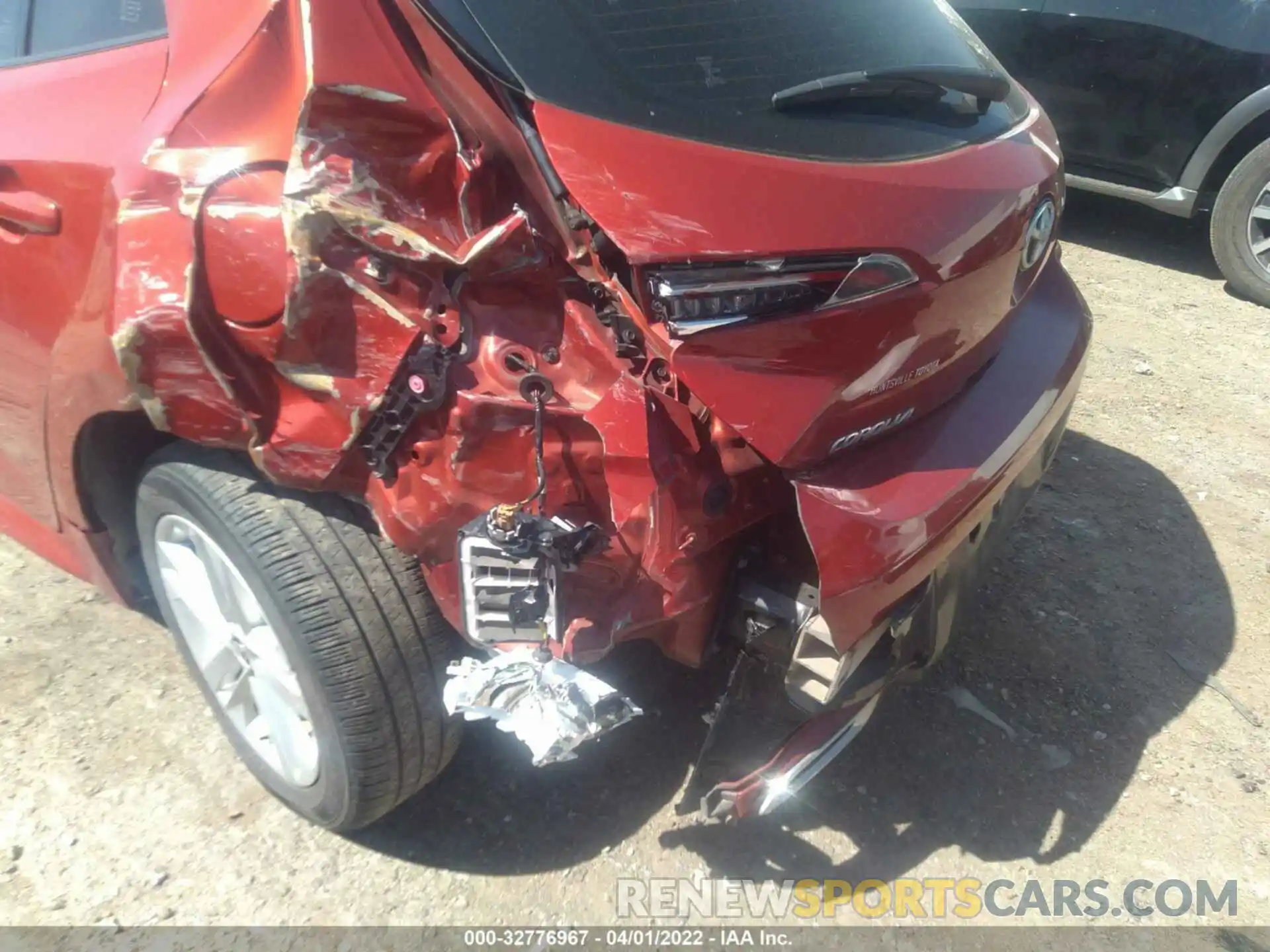 6 Photograph of a damaged car JTND4RBE1L3083536 TOYOTA COROLLA HATCHBACK 2020