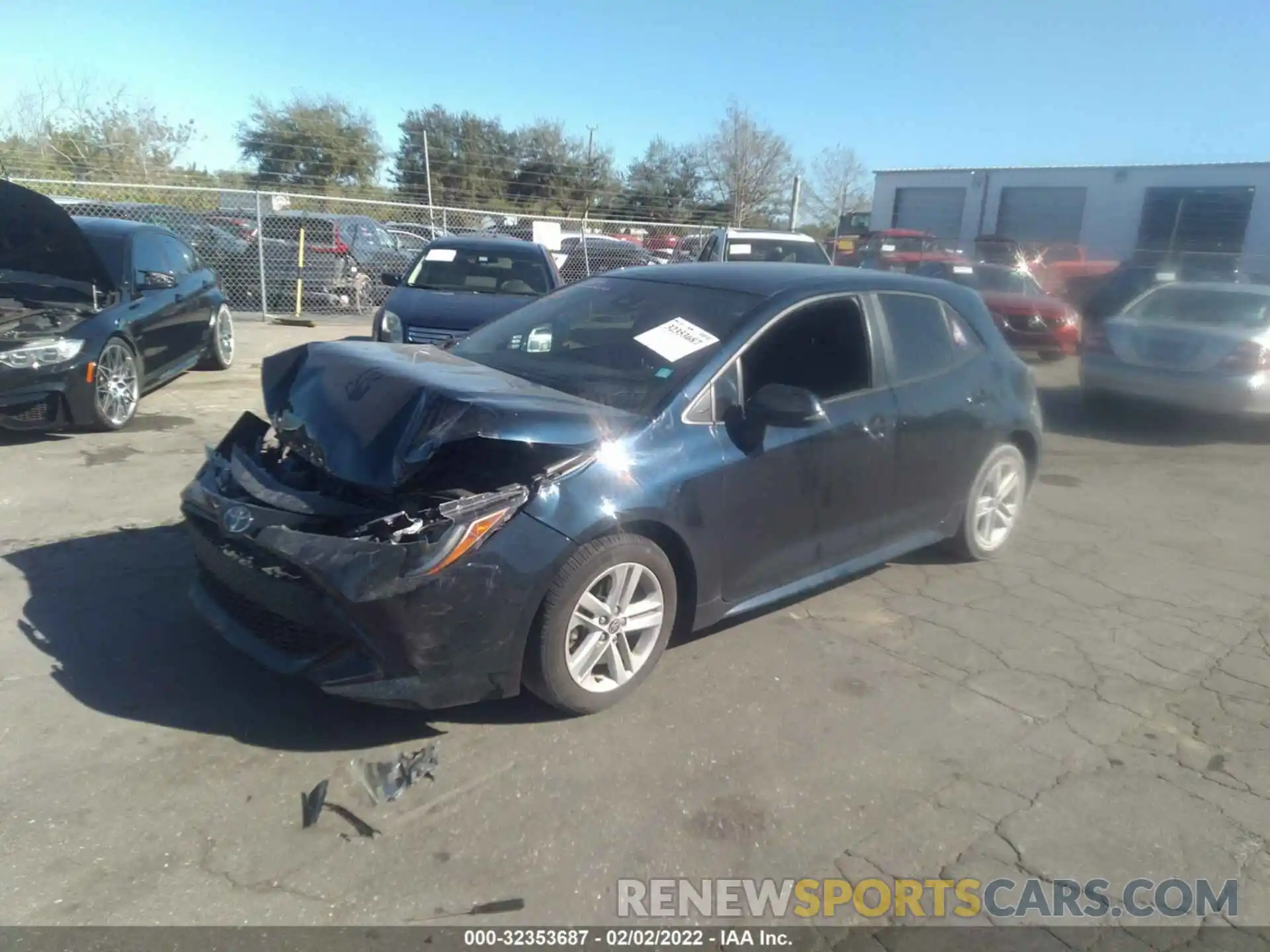 2 Photograph of a damaged car JTND4RBE1L3089563 TOYOTA COROLLA HATCHBACK 2020