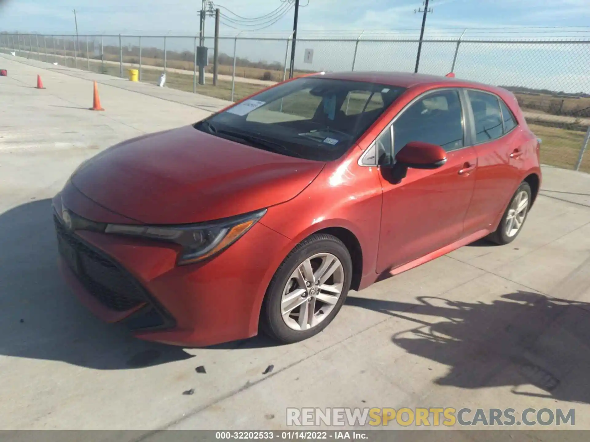 2 Photograph of a damaged car JTND4RBE1L3095184 TOYOTA COROLLA HATCHBACK 2020