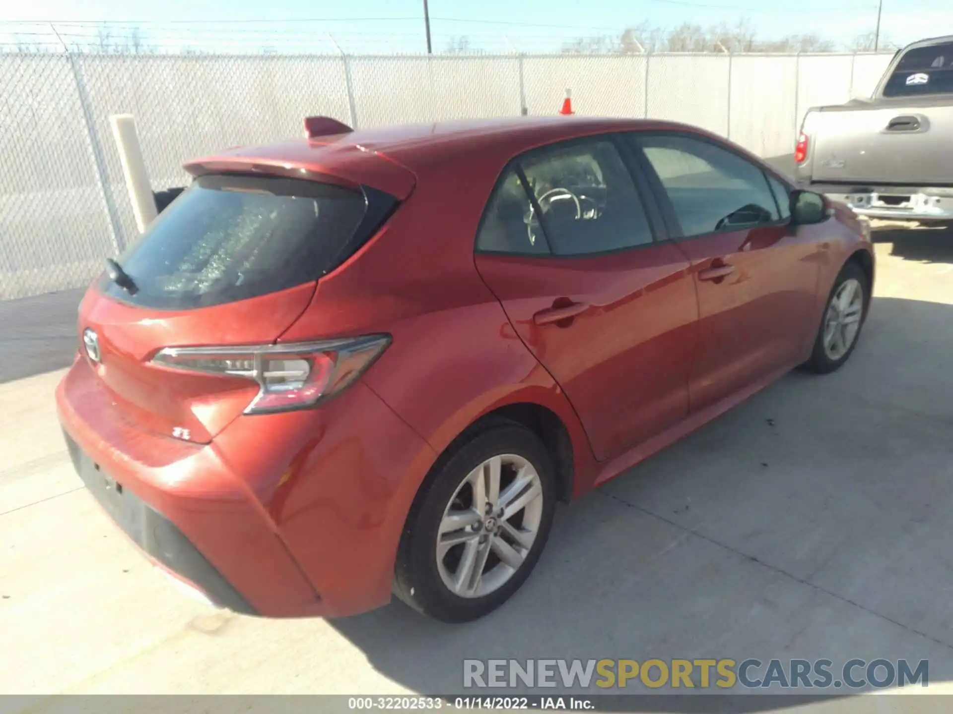 4 Photograph of a damaged car JTND4RBE1L3095184 TOYOTA COROLLA HATCHBACK 2020