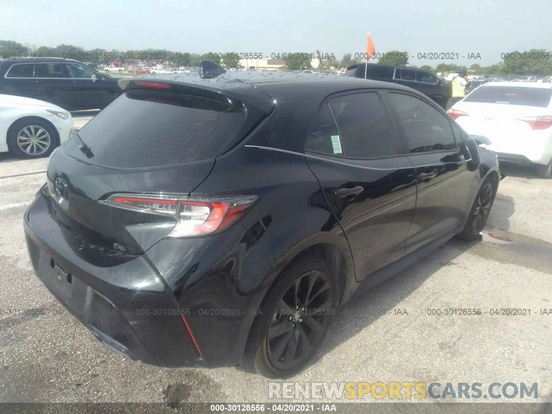 4 Photograph of a damaged car JTND4RBE1L3099073 TOYOTA COROLLA HATCHBACK 2020