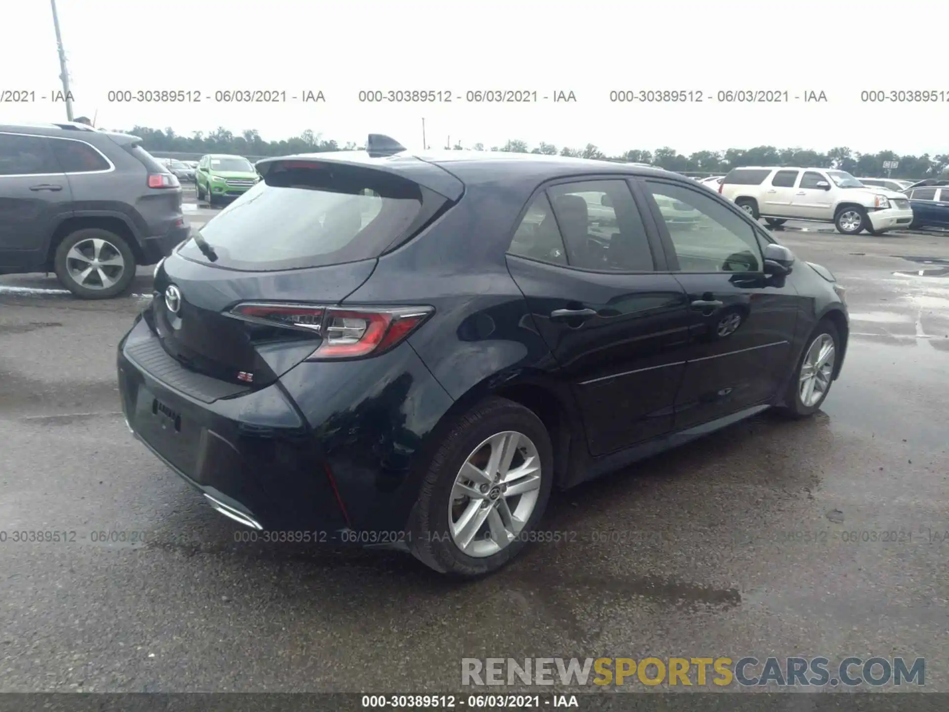 4 Photograph of a damaged car JTND4RBE2L3075185 TOYOTA COROLLA HATCHBACK 2020