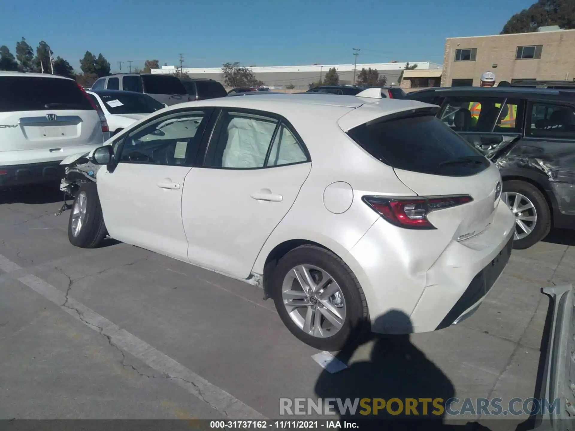 3 Photograph of a damaged car JTND4RBE2L3084338 TOYOTA COROLLA HATCHBACK 2020