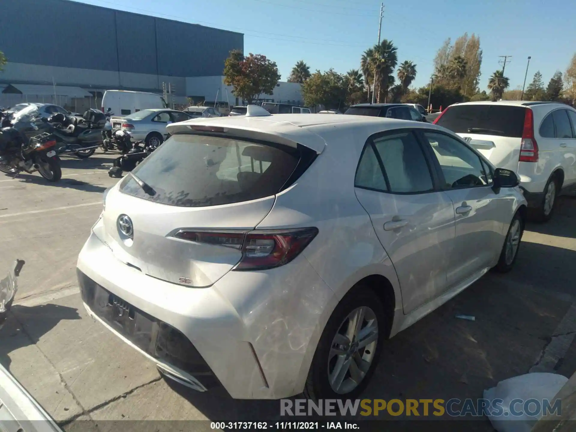 4 Photograph of a damaged car JTND4RBE2L3084338 TOYOTA COROLLA HATCHBACK 2020